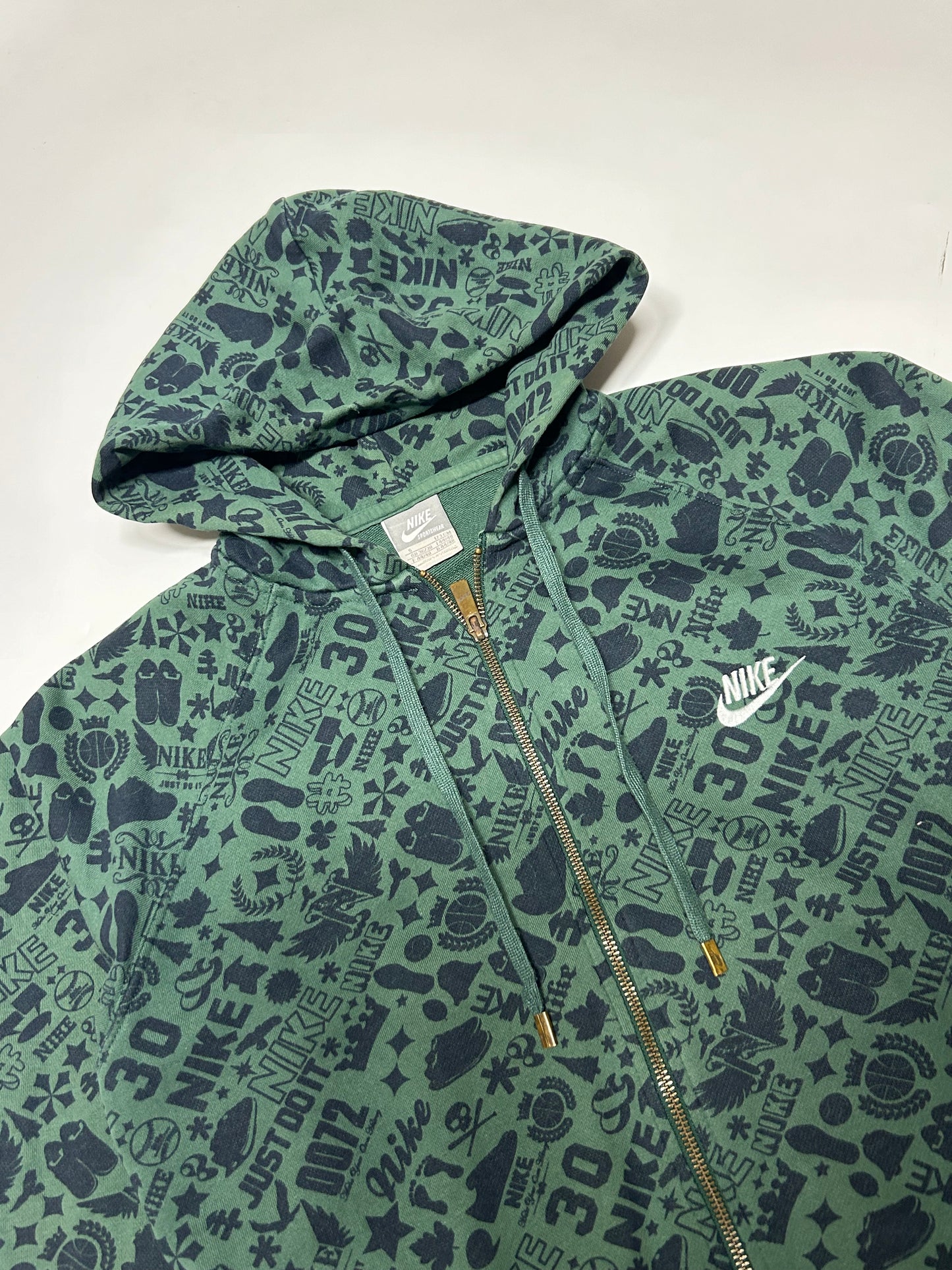 Vintage Nike all over print zip up hoodie (S)
