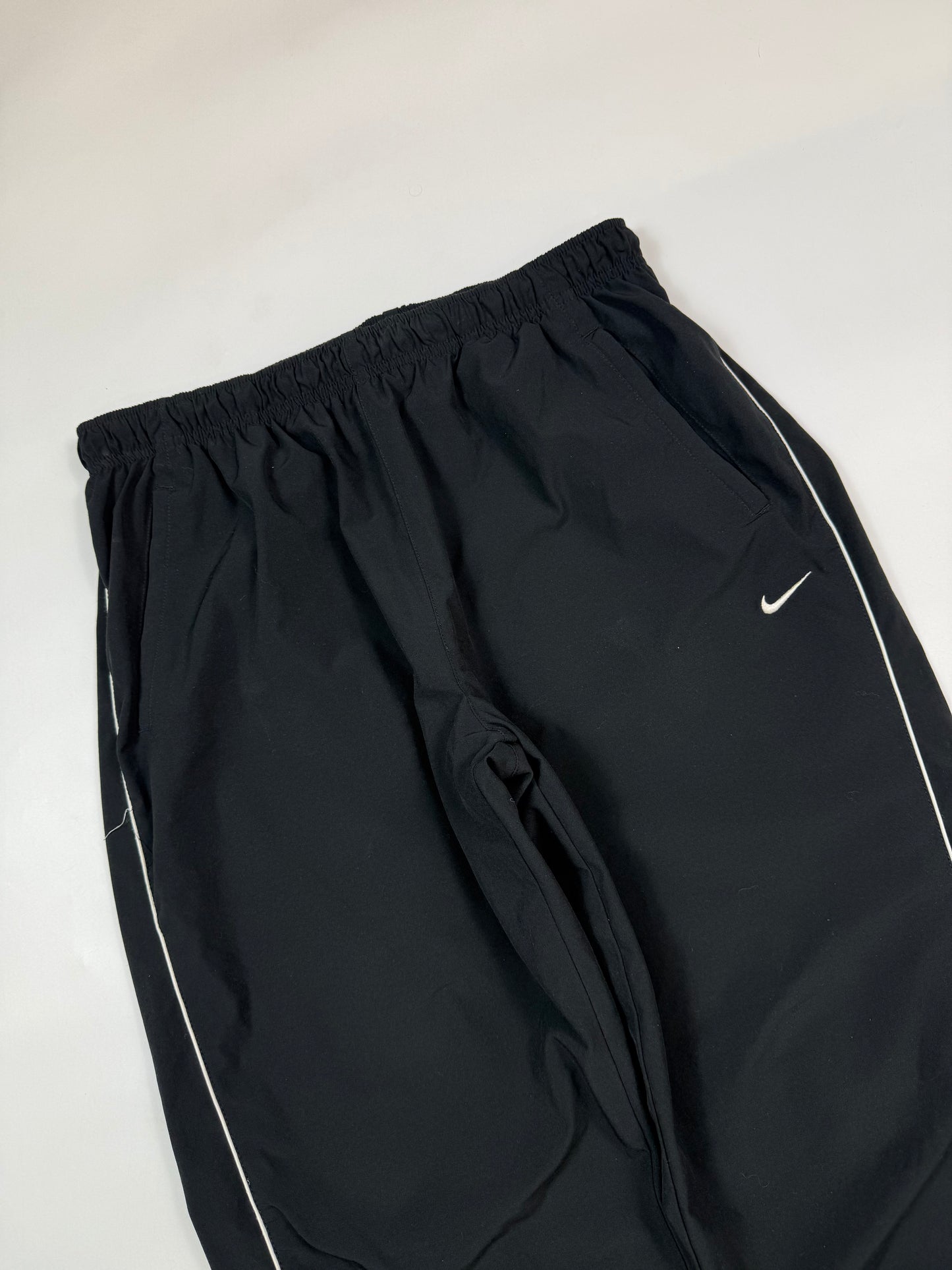 Vintage Nike athletic dept baggy track pants (L)