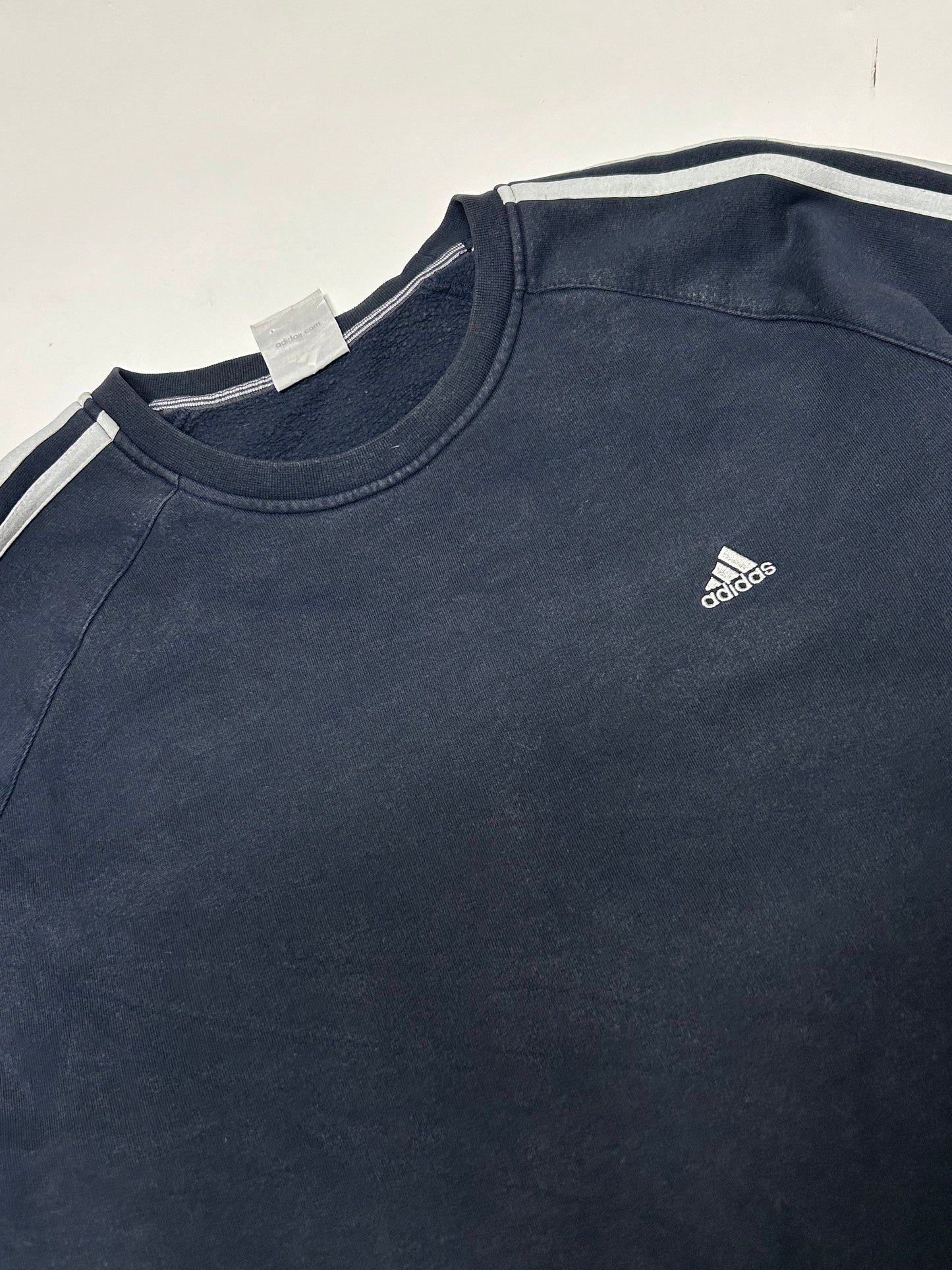 Vintage Adidas small logo sweatshirt (XL)