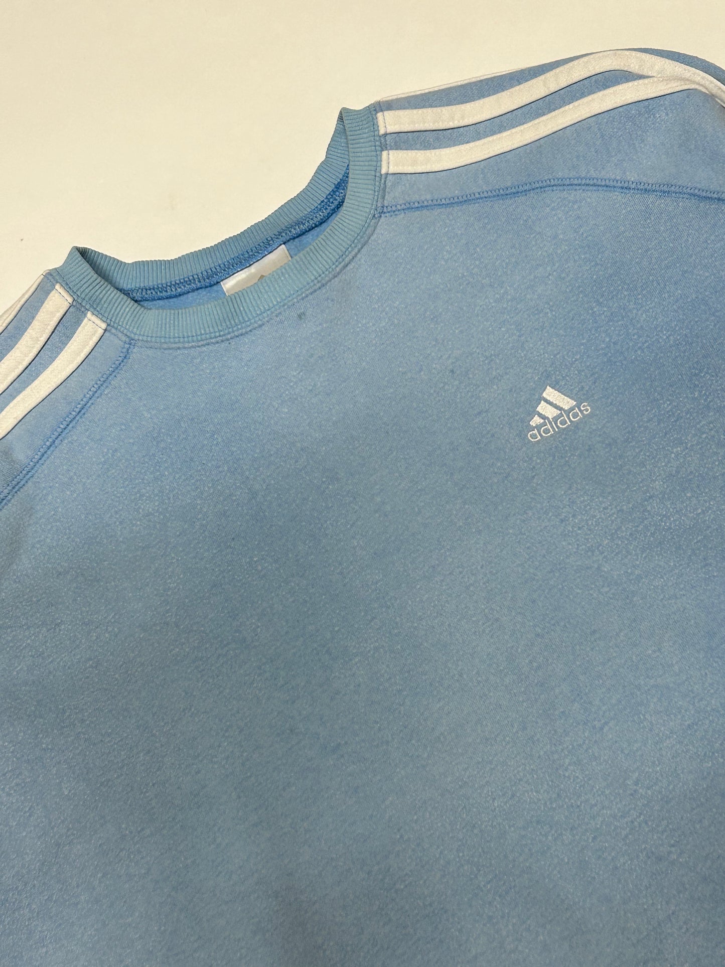 Vintage Adidas small logo sweatshirt (M)