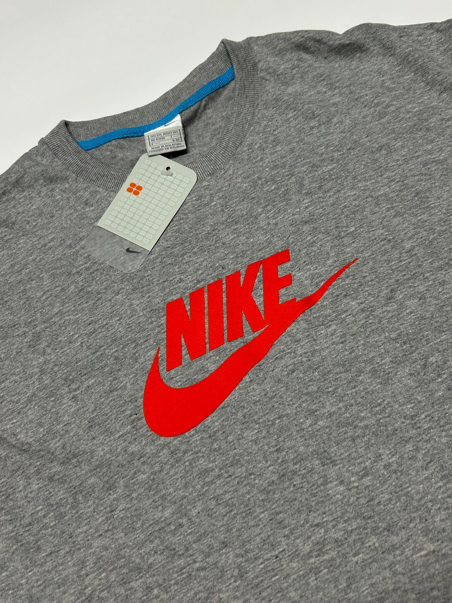 Vintage BNWT Nike spell out tee (XXL)