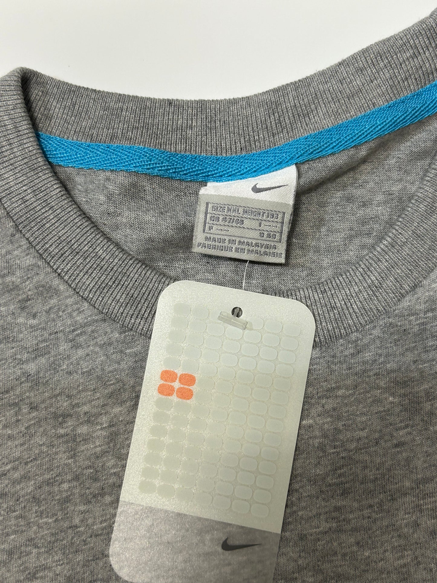 Vintage BNWT Nike spell out tee (XXL)