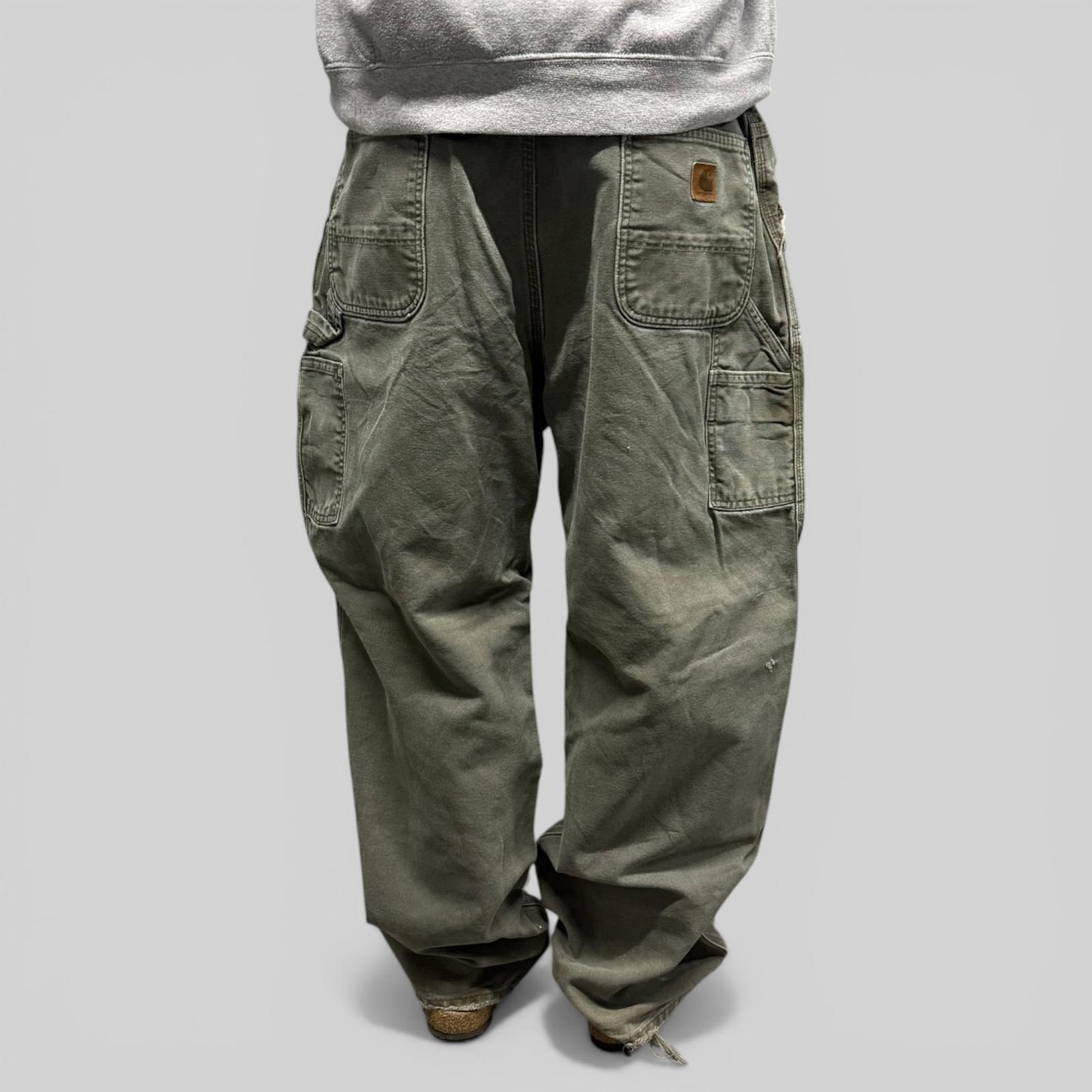 Vintage Carhartt baggy carpenter pants (W38)