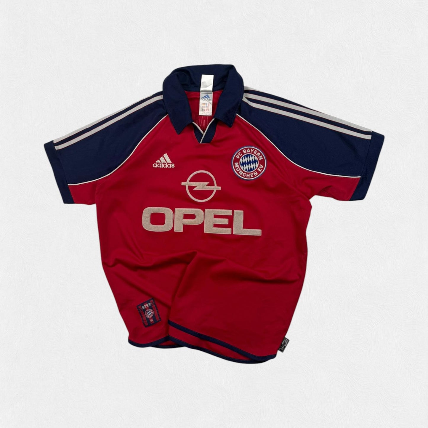 Vintage Bayern Munich 1999-01 Adidas home football shirt (S)