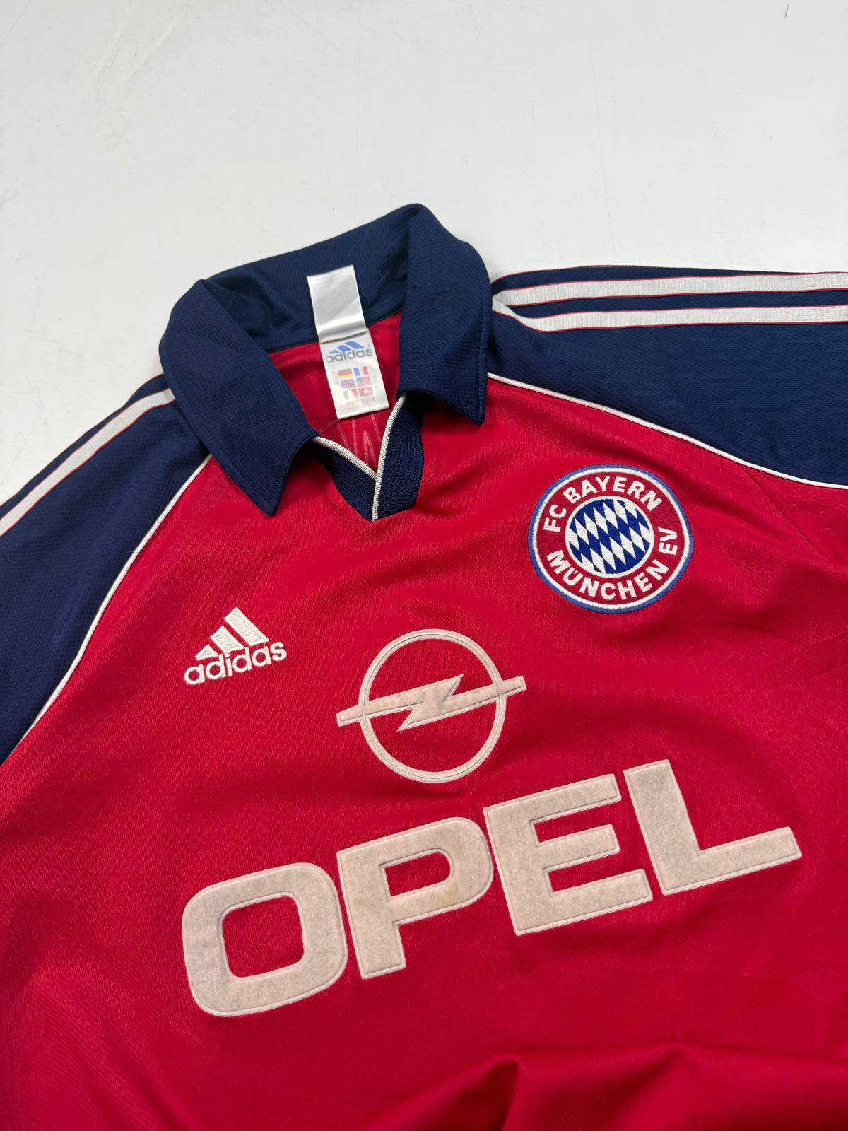 Vintage Bayern Munich 1999-01 Adidas home football shirt (S)
