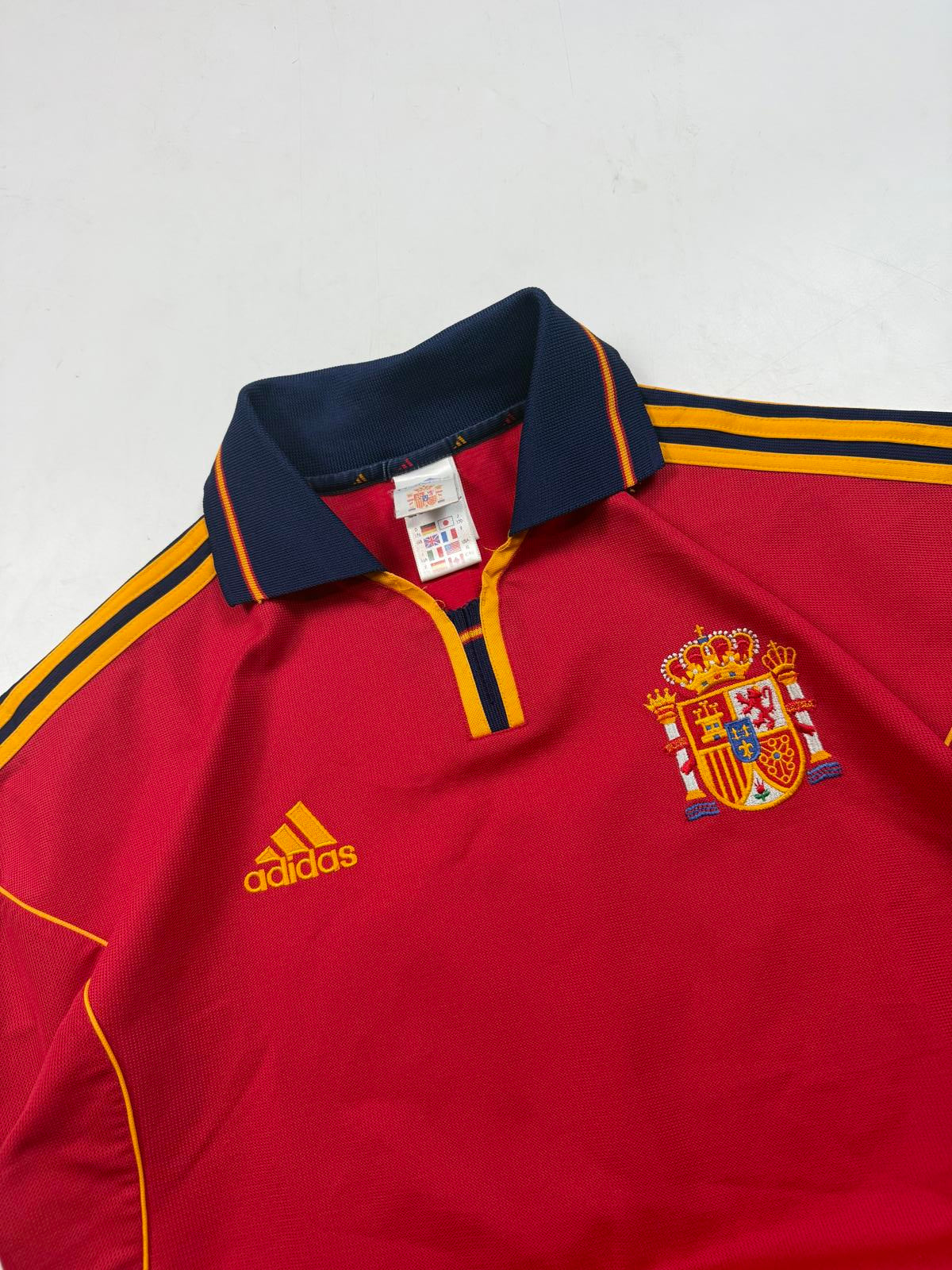 Vintage Spain 1999/00 Adidas home football shirt (S)