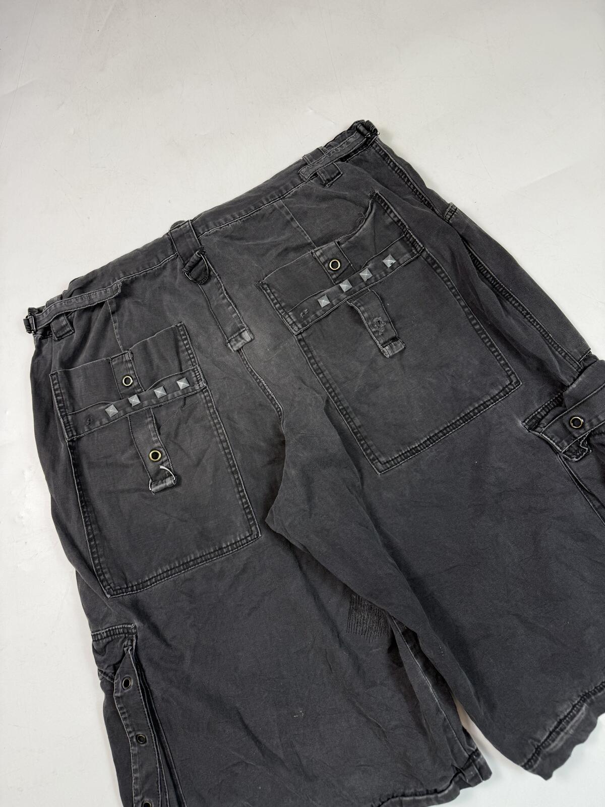 Vintage Punk baggy hip hop cargo shorts (W40)