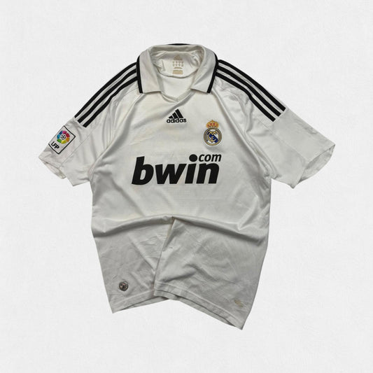 Vintage Real Madrid 2008/09 Adidas home football shirt (M)