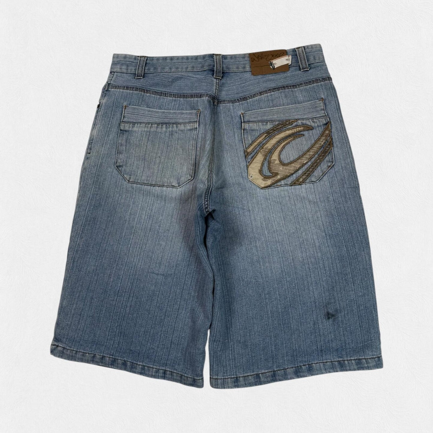 Vintage Y2K Surfwear baggy hip hop jorts (W34)