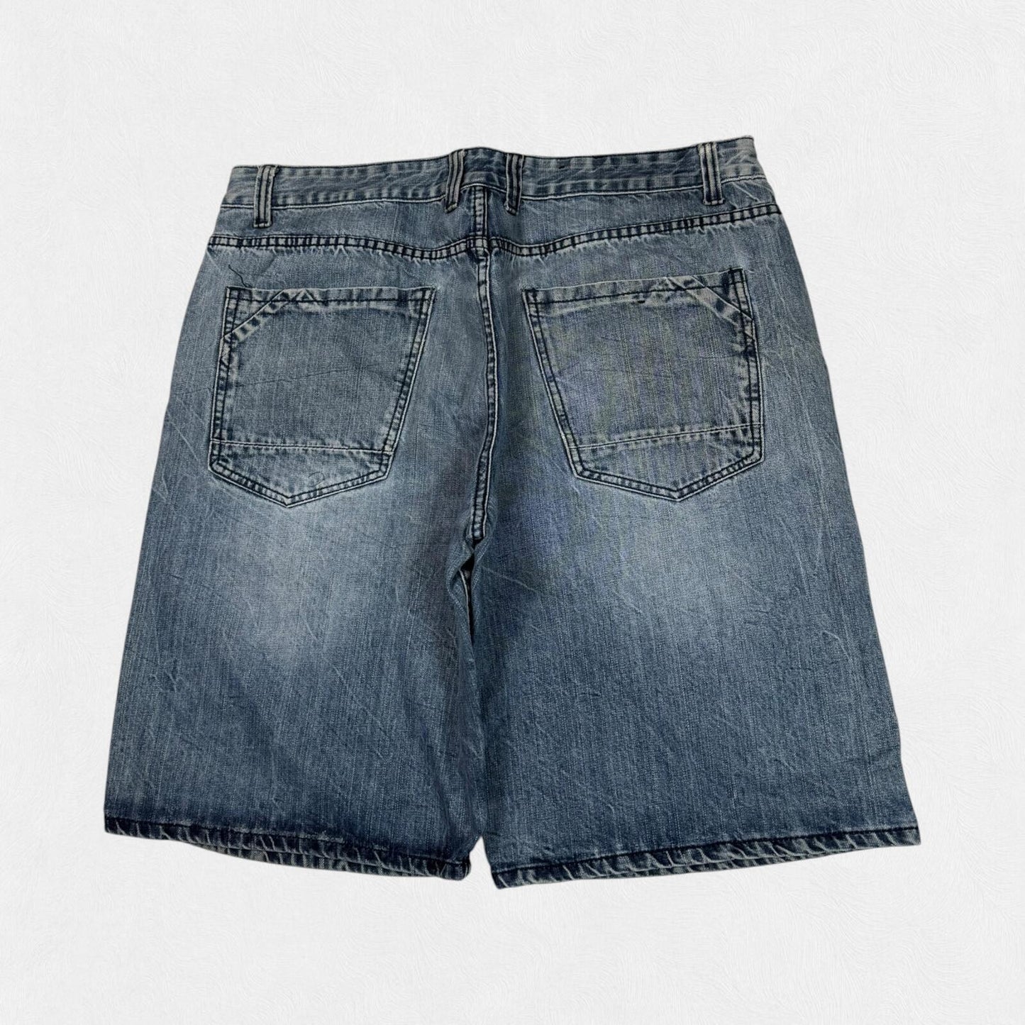 Vintage Y2K baggy hip hop denim jean shorts (W38)
