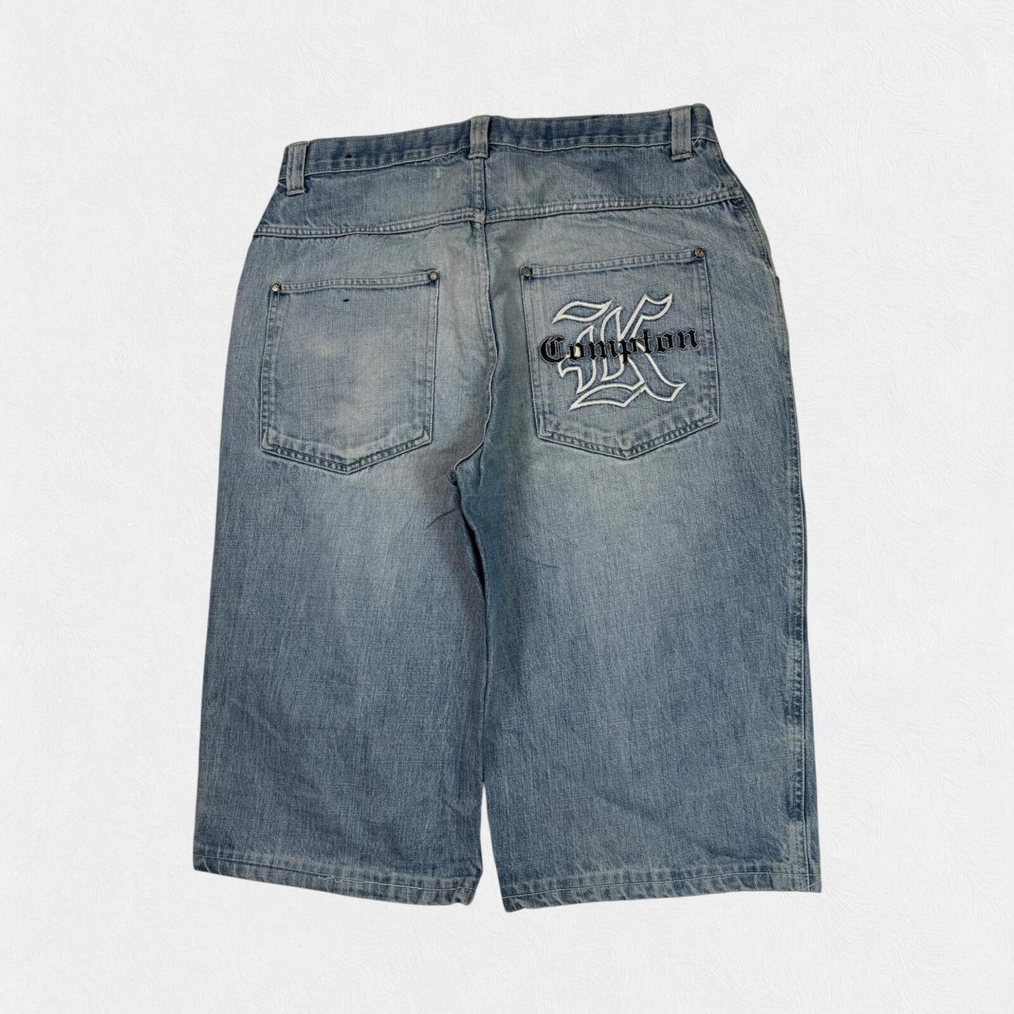Vintage Y2K Karl Kani hip hop jorts (W34)
