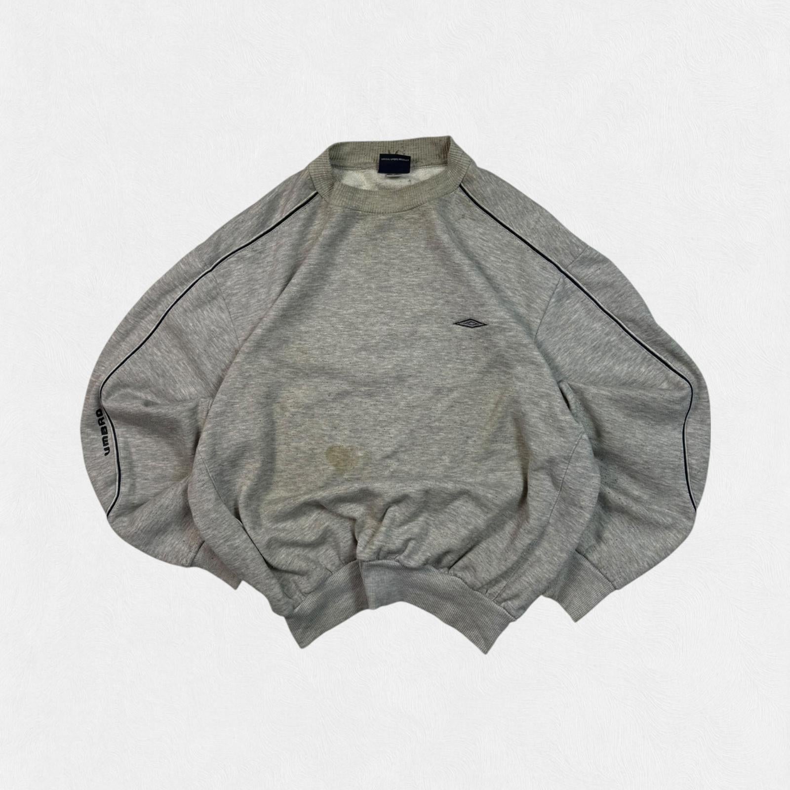 Vintage Umbro small logo sweatshirt (M)