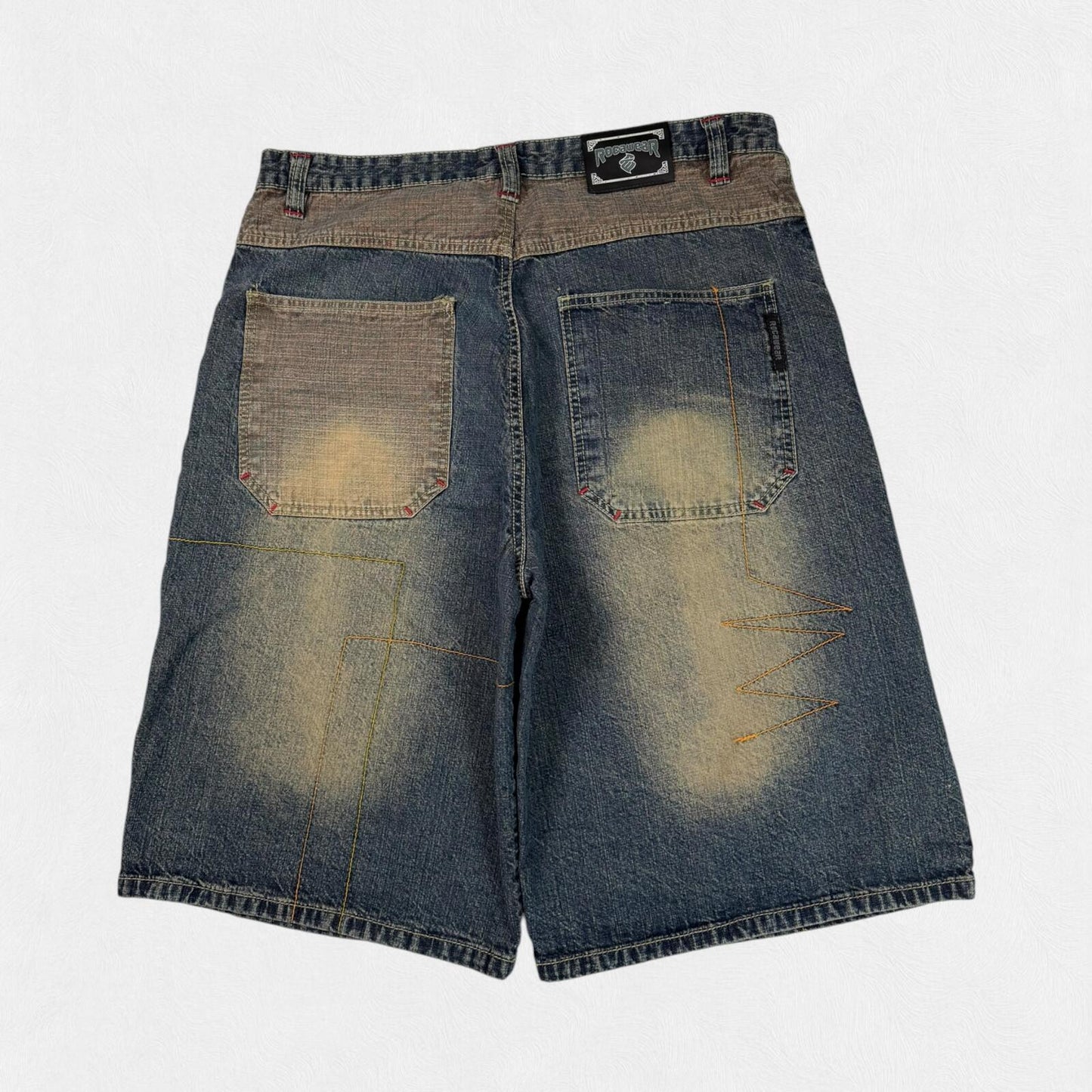 Vintage Y2K Rocawear baggy hip hop jean shorts (W36)