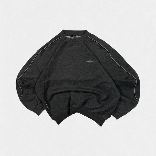 Vintage Umbro small logo sweatshirt (L)