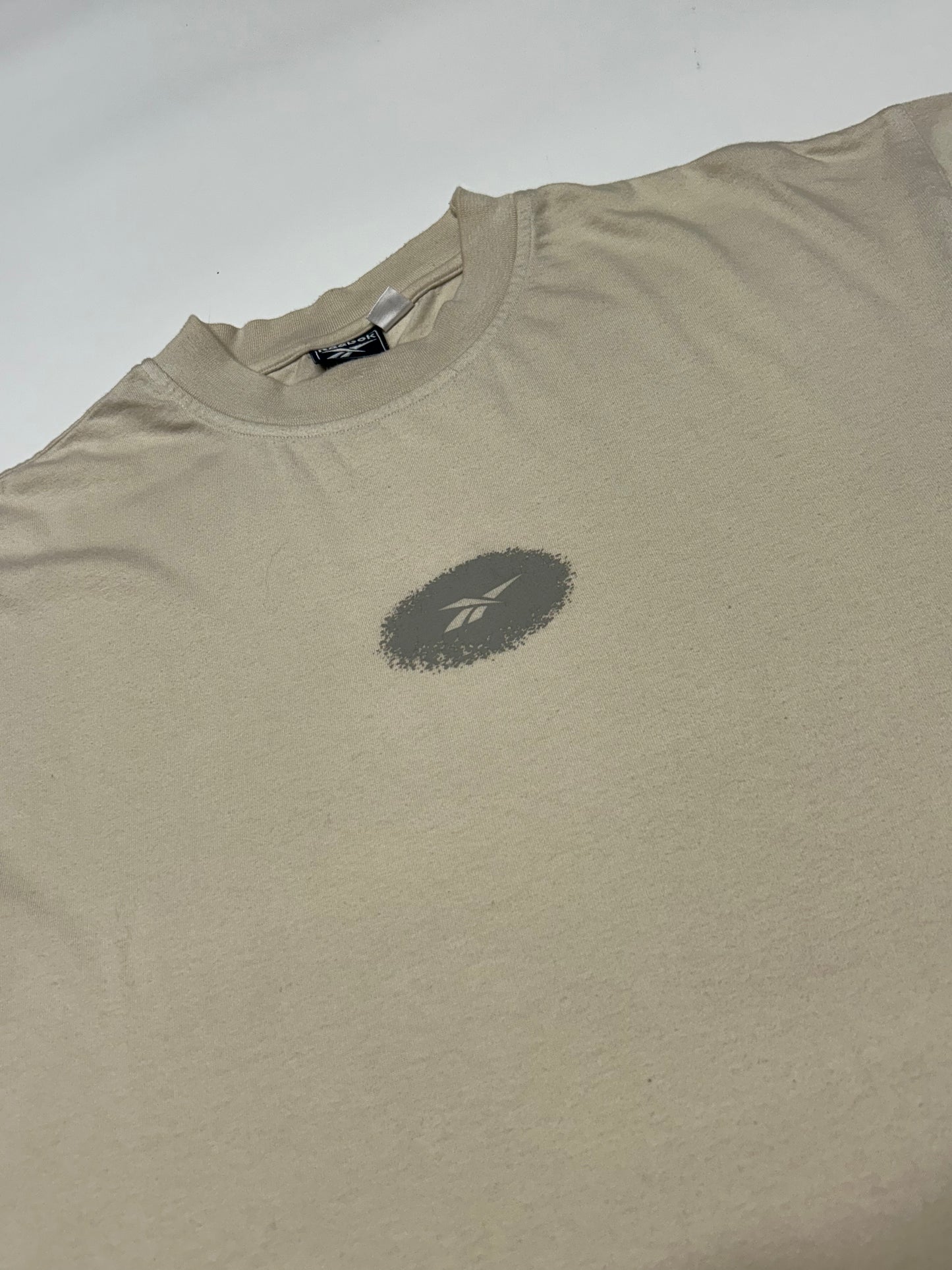 Vintage Reebok centre logo tee (L)