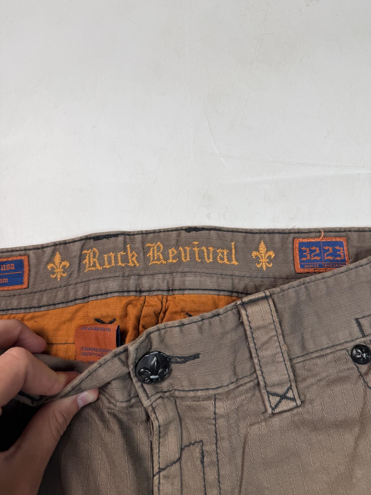 Vintage Y2K Rock revival baggy hip hop shorts (W32)