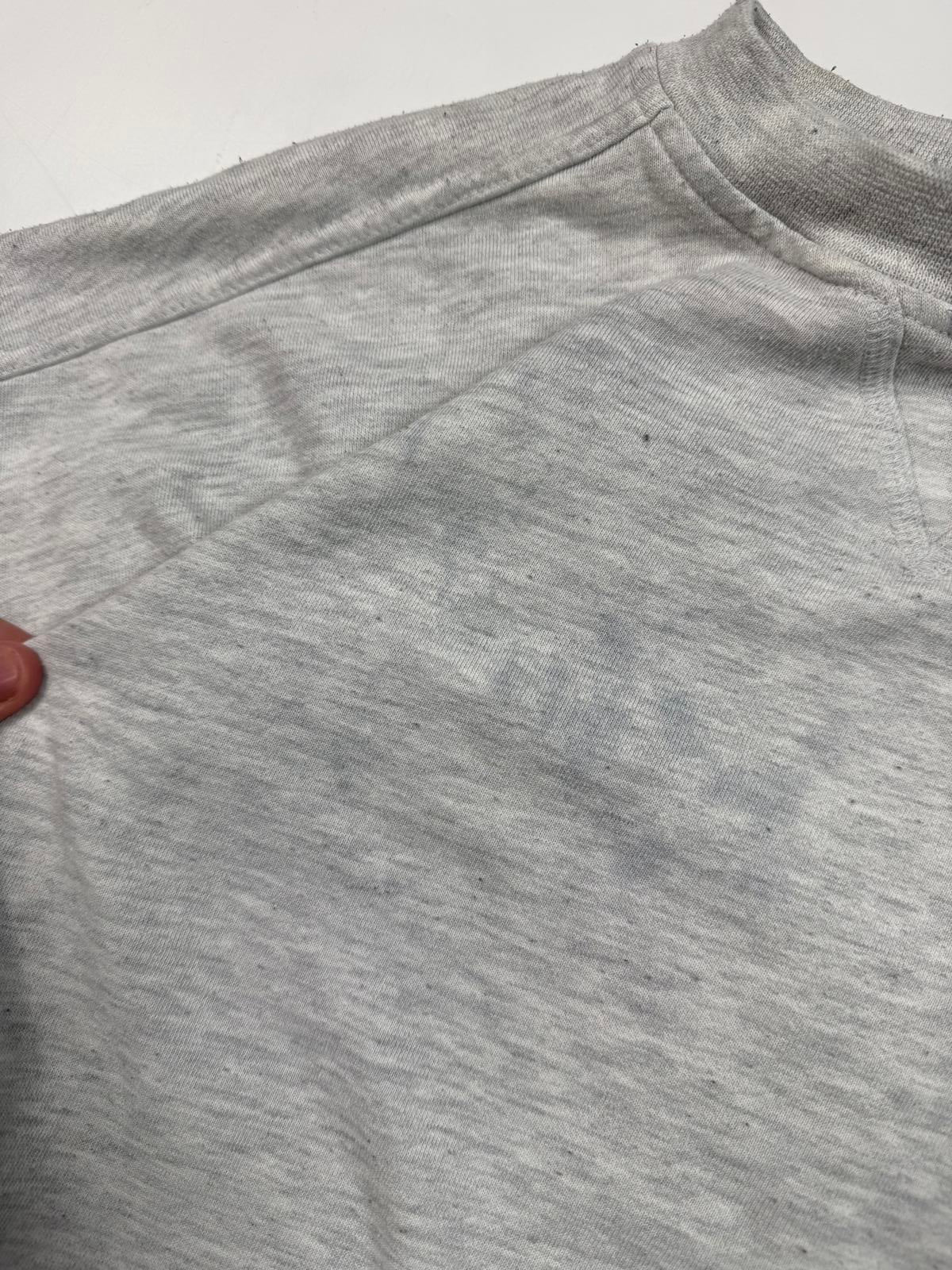 Vintage 90s Reebok small logo sweatshirt (M)