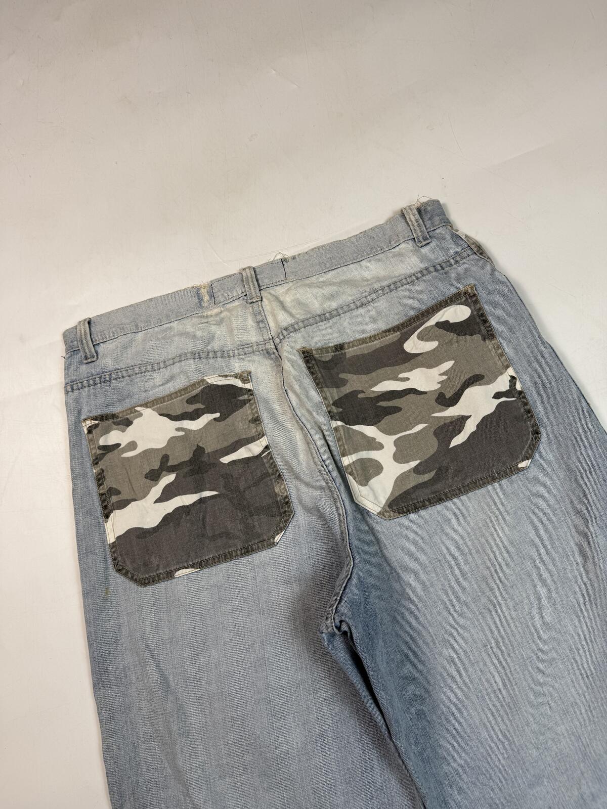 Vintage Y2K baggy hip hop jorts (W36)
