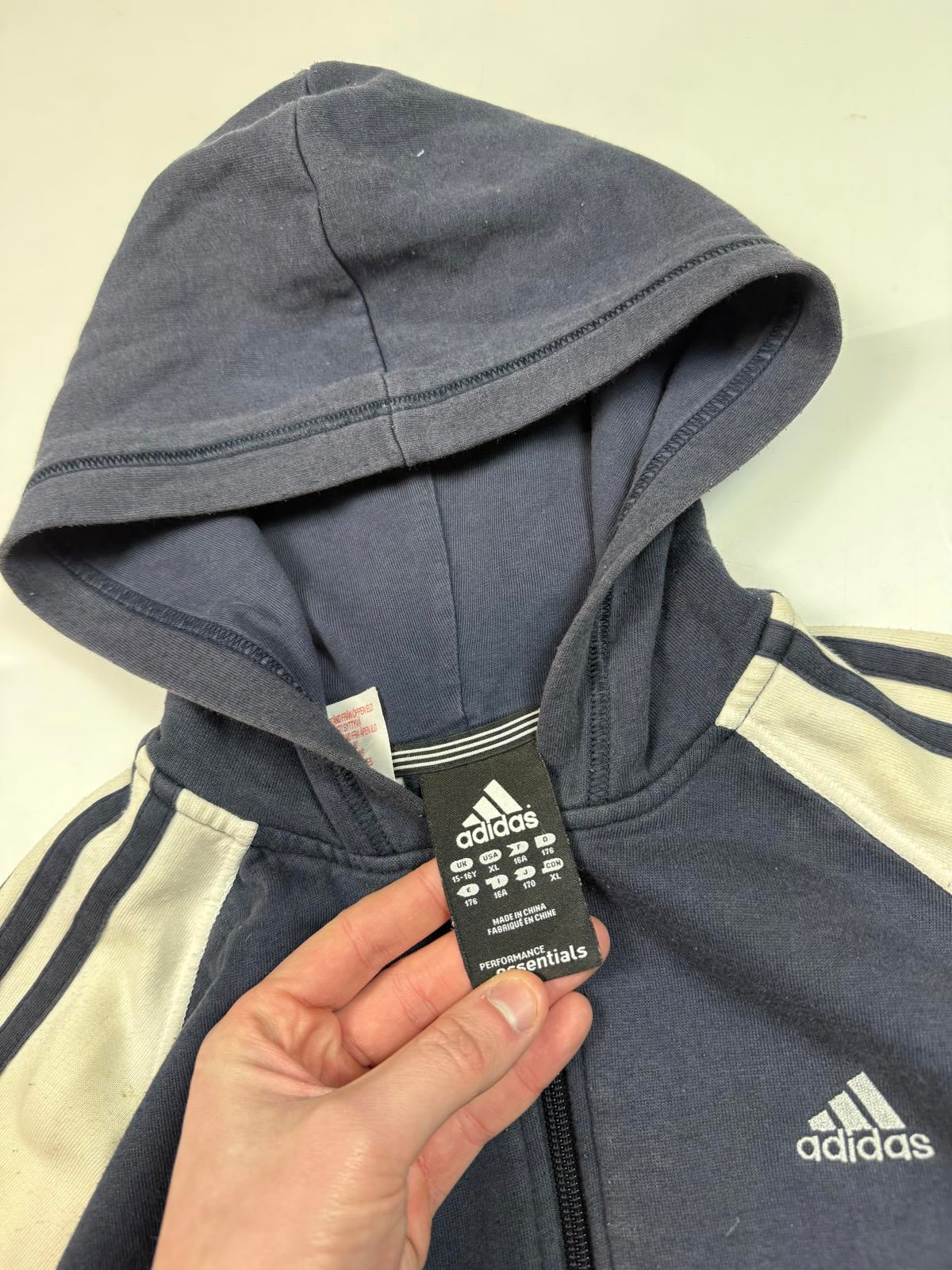 Vintage Adidas zip up hoodie (S)