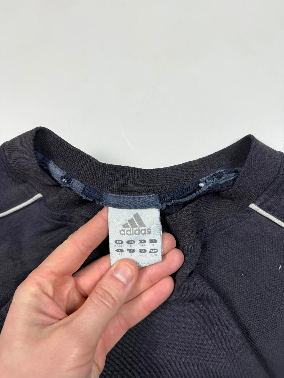 Vintage Adidas centre logo sweatshirt (L)