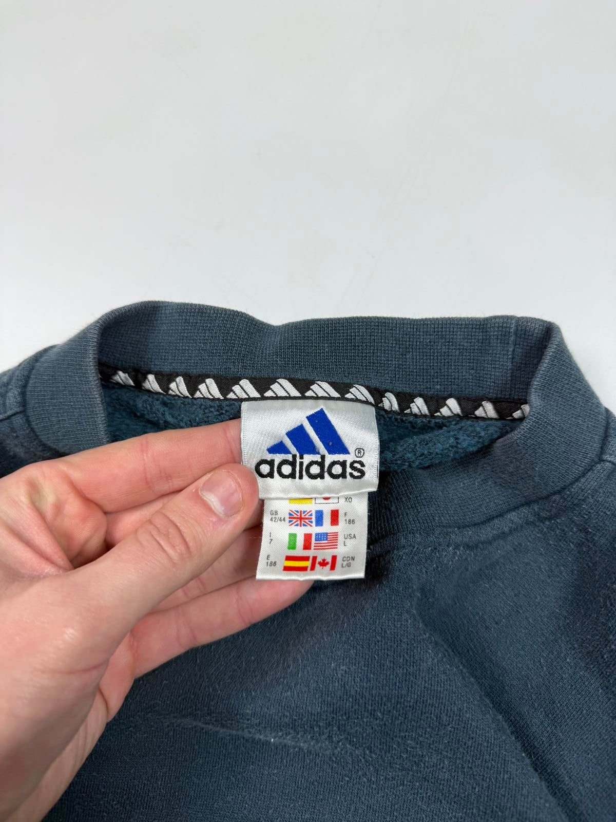 Vintage 90s Adidas centre logo sweatshirt (L)