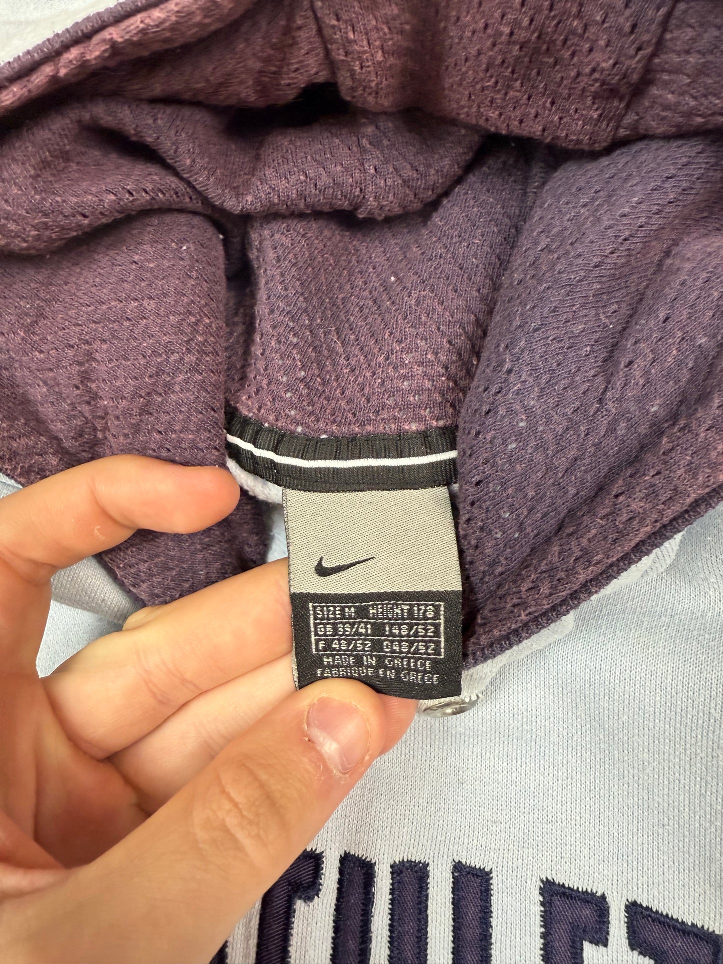 Vintage Nike athletic spell out hoodie (M)