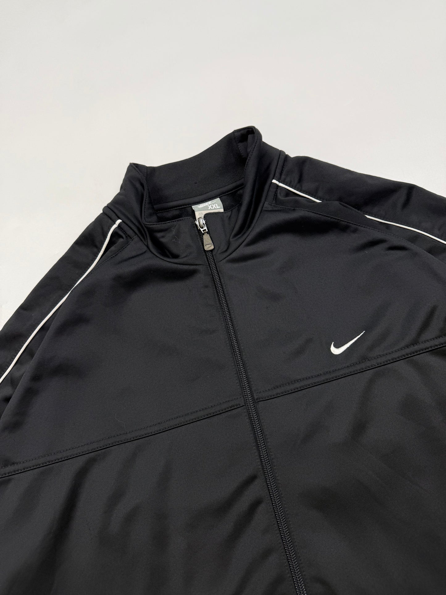 Vintage Nike track jacket (XXL)