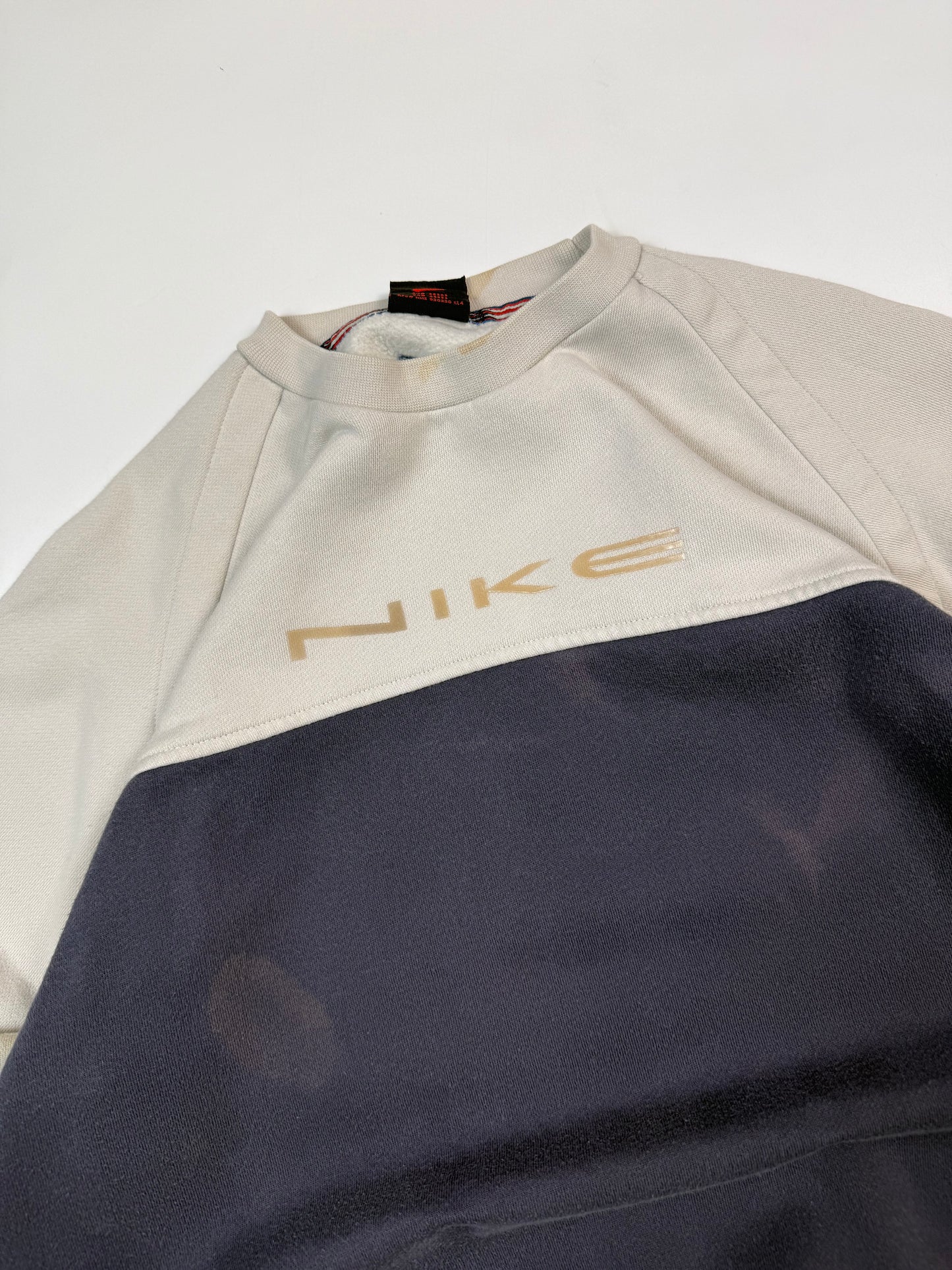 Vintage 90s Nike spell out sweatshirt (S)