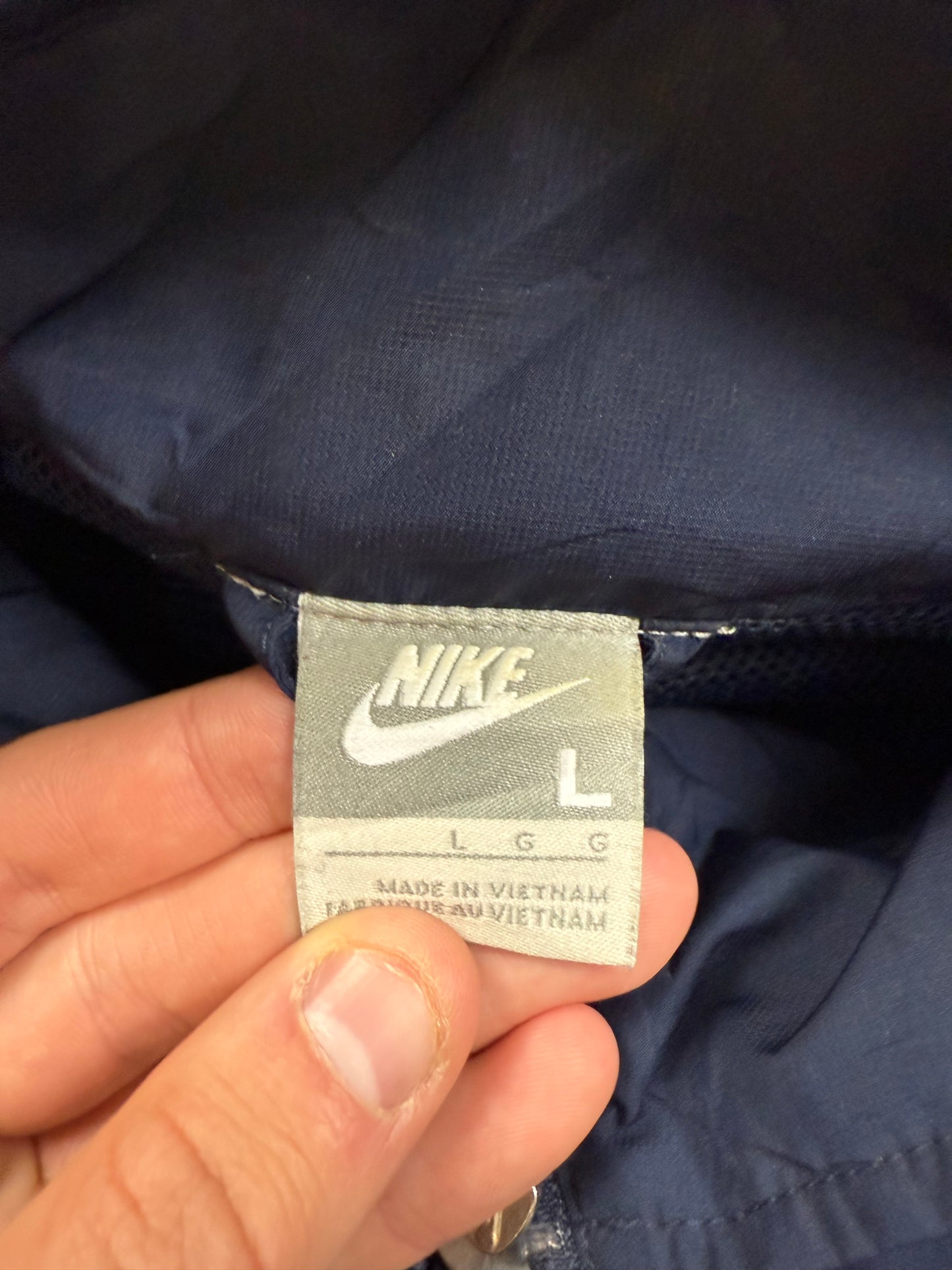 Vintage Nike hooded windbreaker jacket (L)