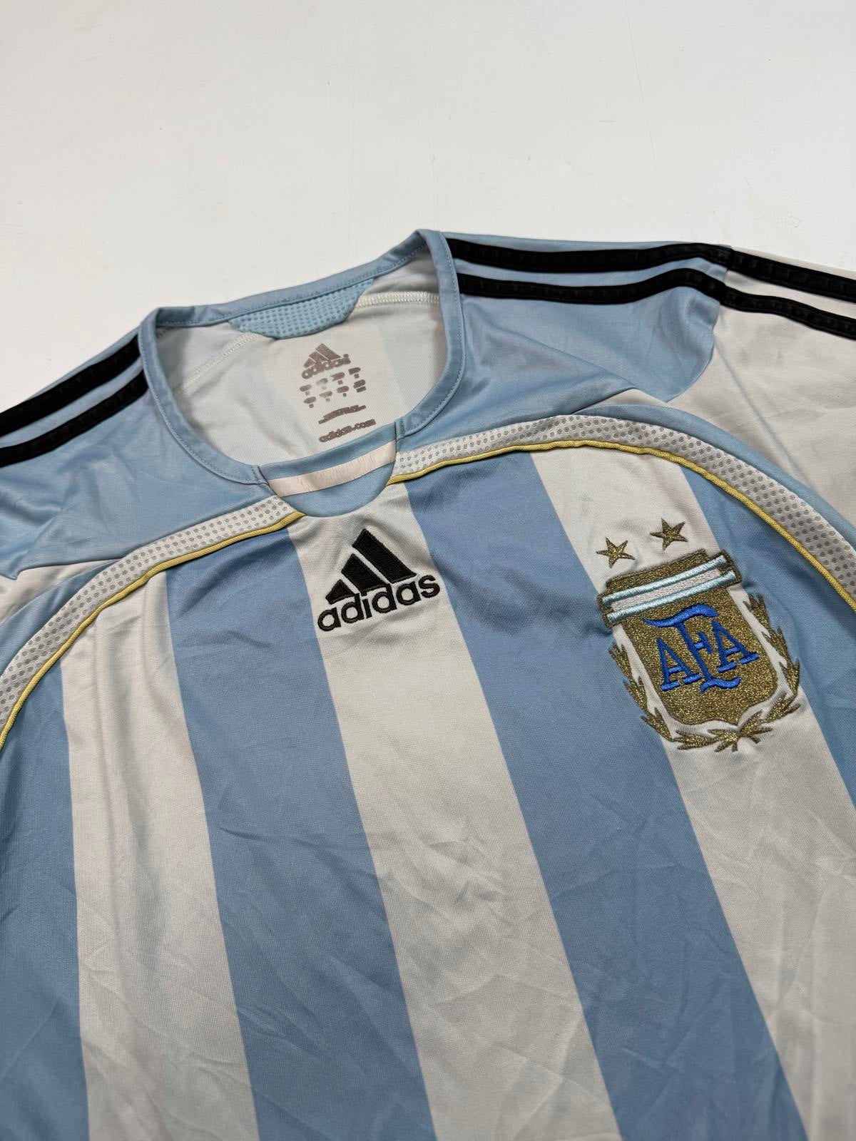 Vintage Argentina 2006/07 Adidas football shirt (M)