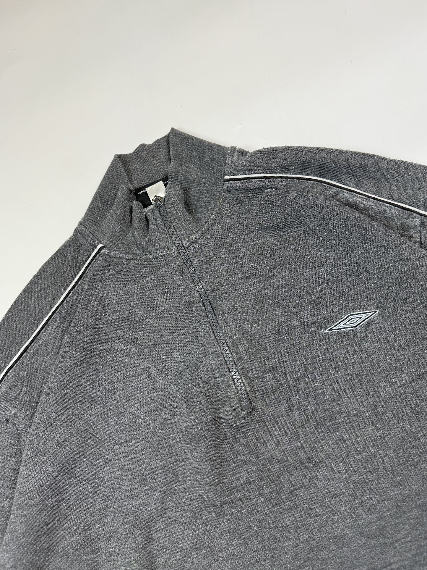 Vintage Umbro quarter zip sweatshirt (L)