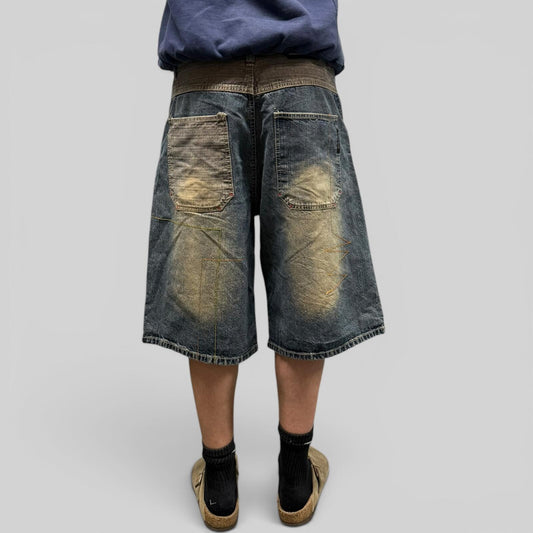 Vintage Y2K Rocawear baggy hip hop jean shorts (W36)