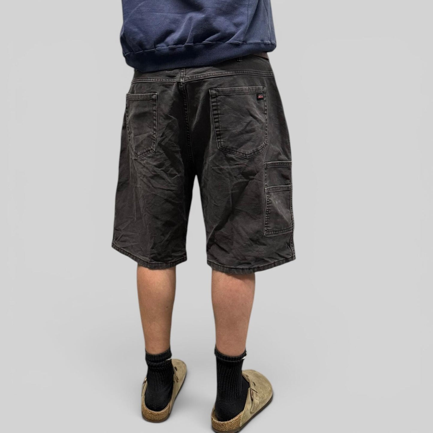 Dickies baggy carpenter shorts (W38)