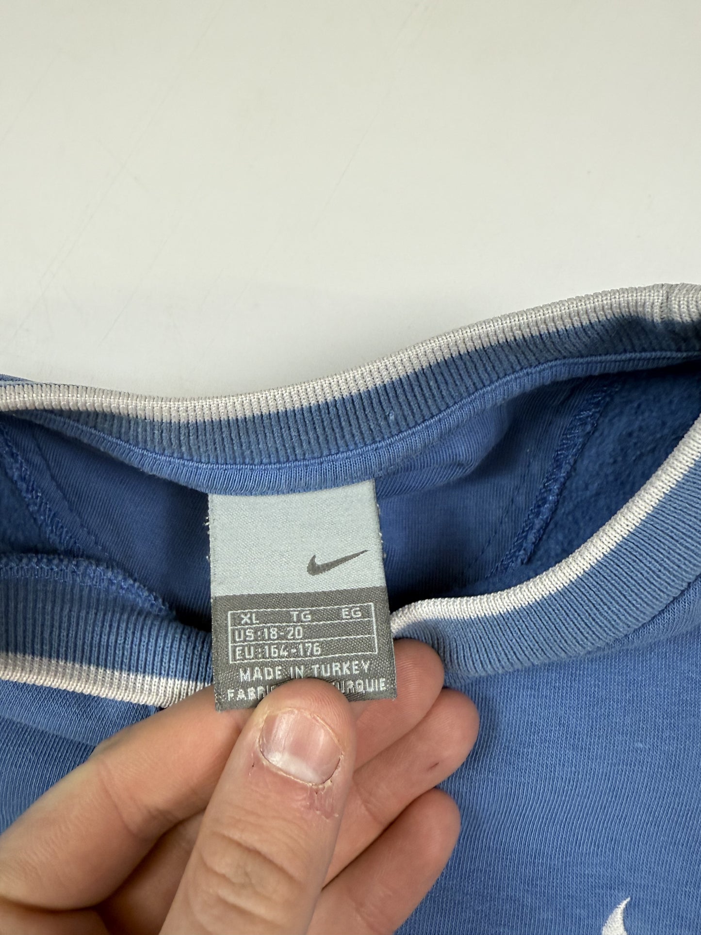 Vintage Nike mini swoosh sweatshirt (S)