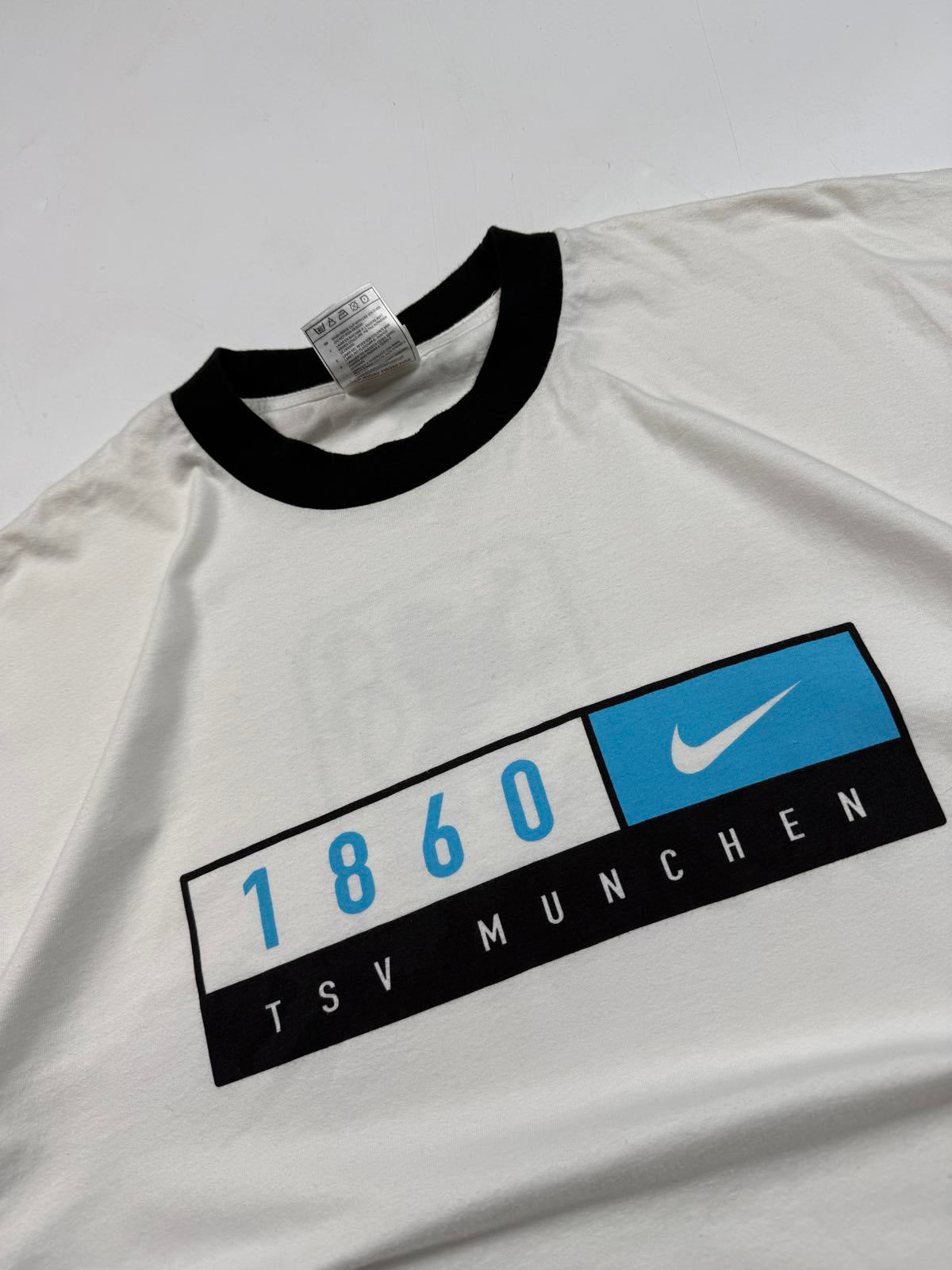 Vintage 90s Munchen 1860 Nike football tee (XL)