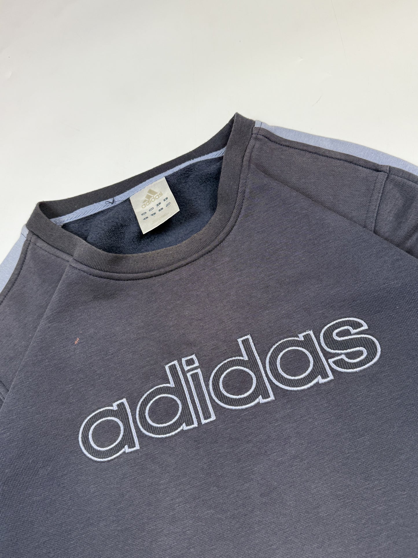 Vintage Adidas spell out sweatshirt (M)