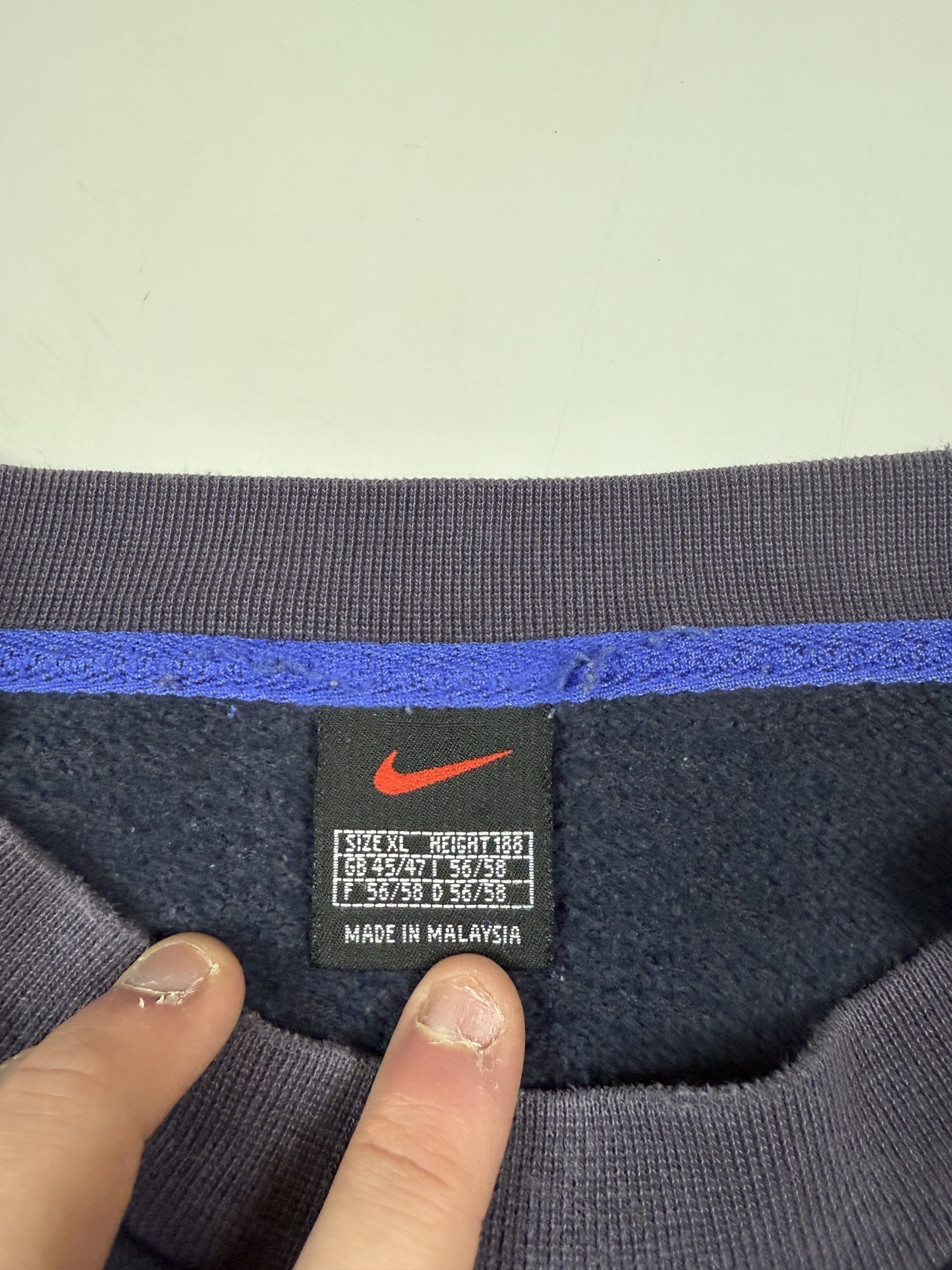 Vintage 90s Nike spell out sweatshirt (XL)