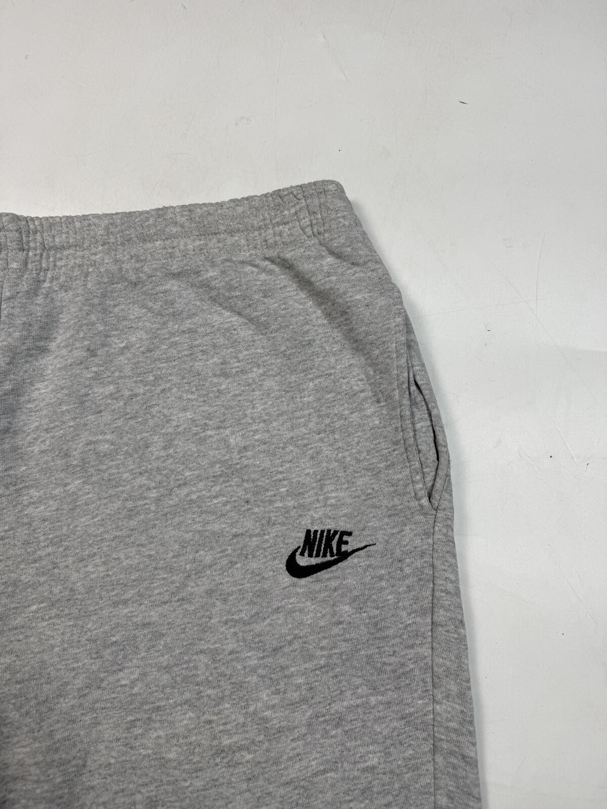 Vintage 90s Nike baggy joggers (L)