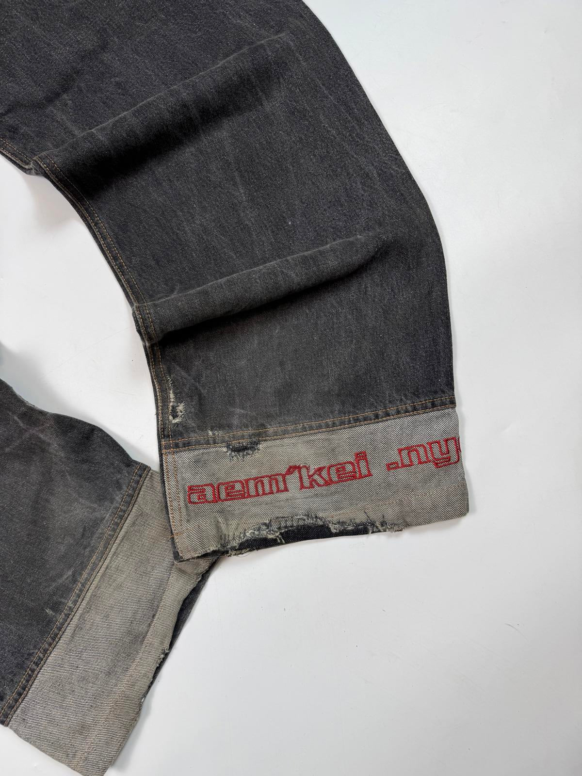 Vintage Y2K baggy hip hop Jeans (W32)