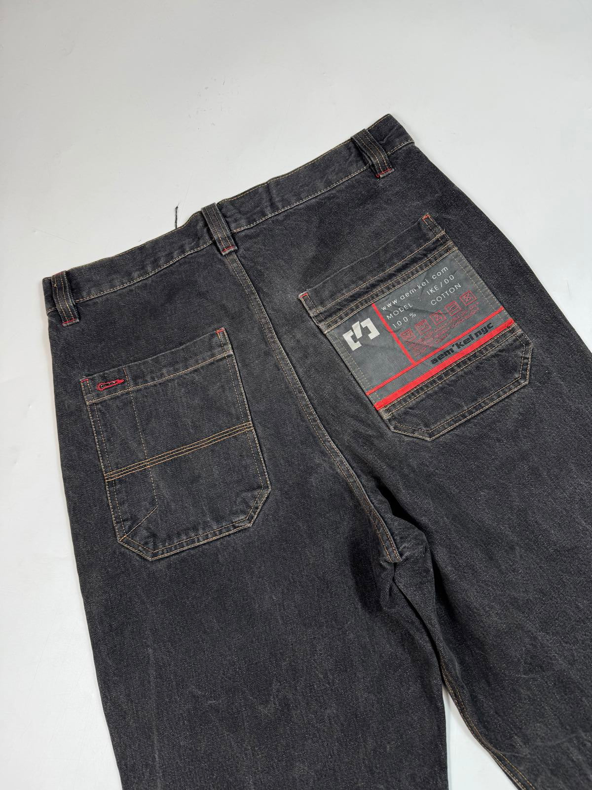 Vintage Y2K baggy hip hop Jeans (W32)