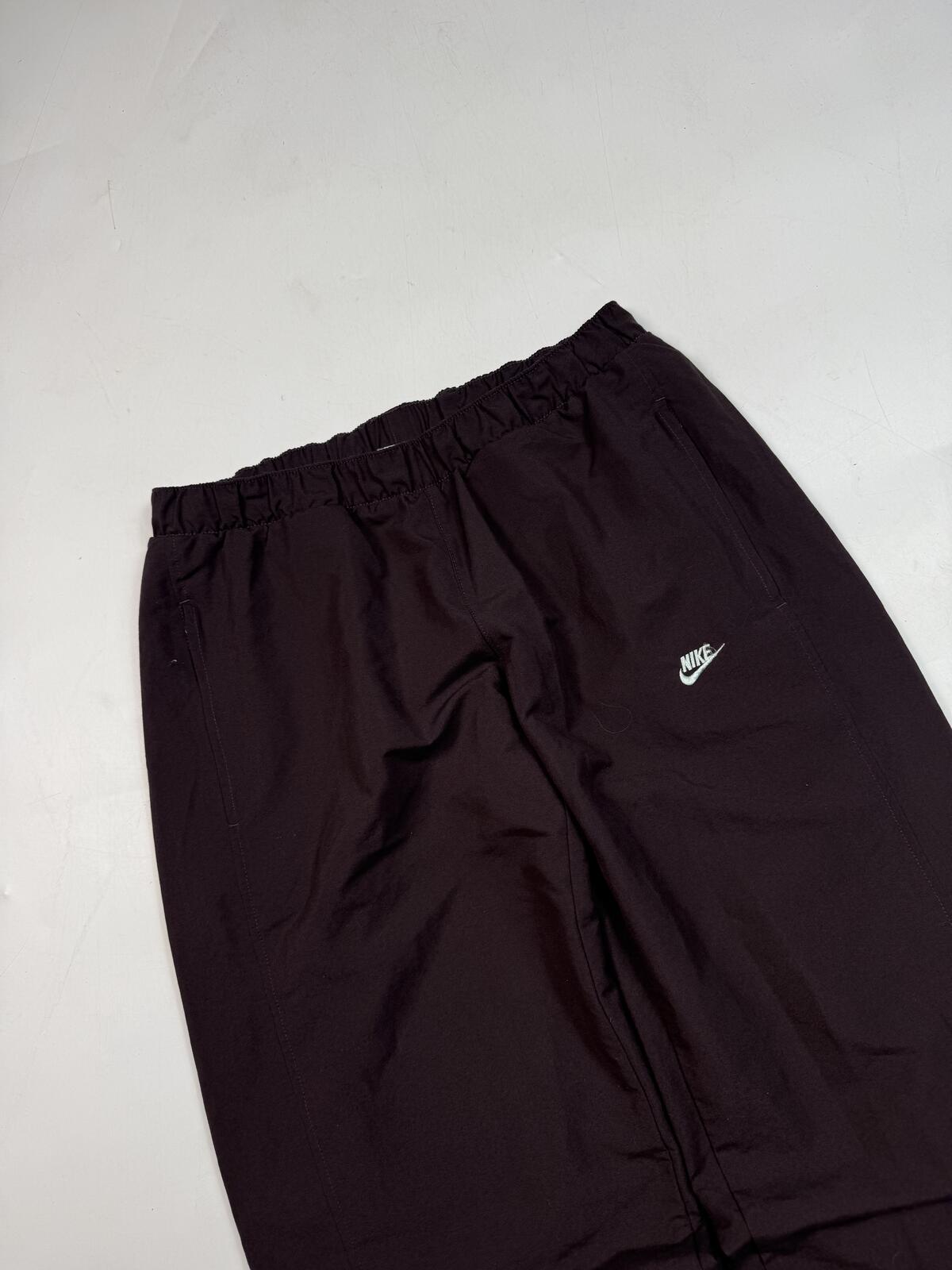 Vintage Y2K Nike baggy track pants (S)