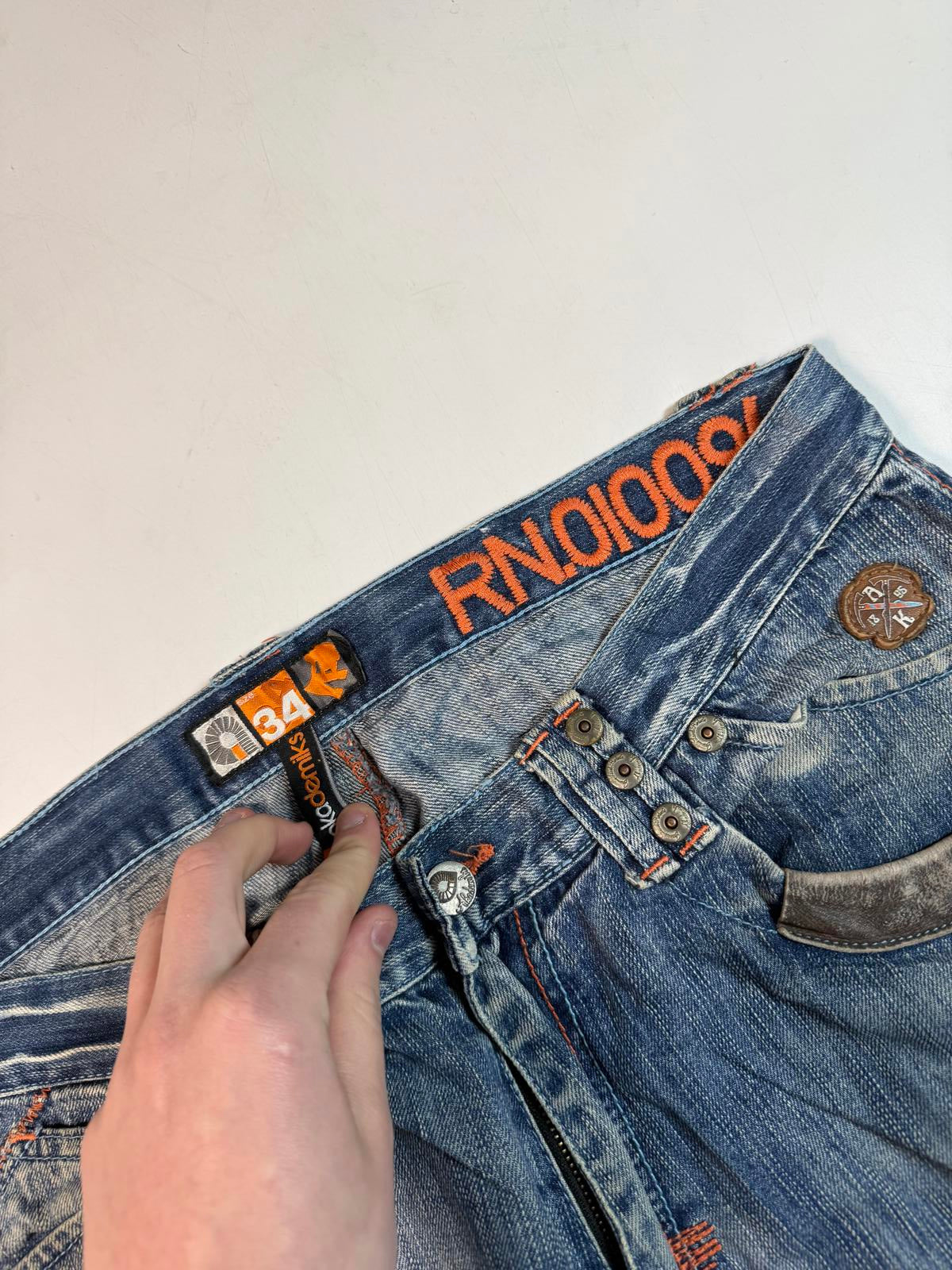 Vintage Y2K Akademiks baggy hip hop jeans (W34)