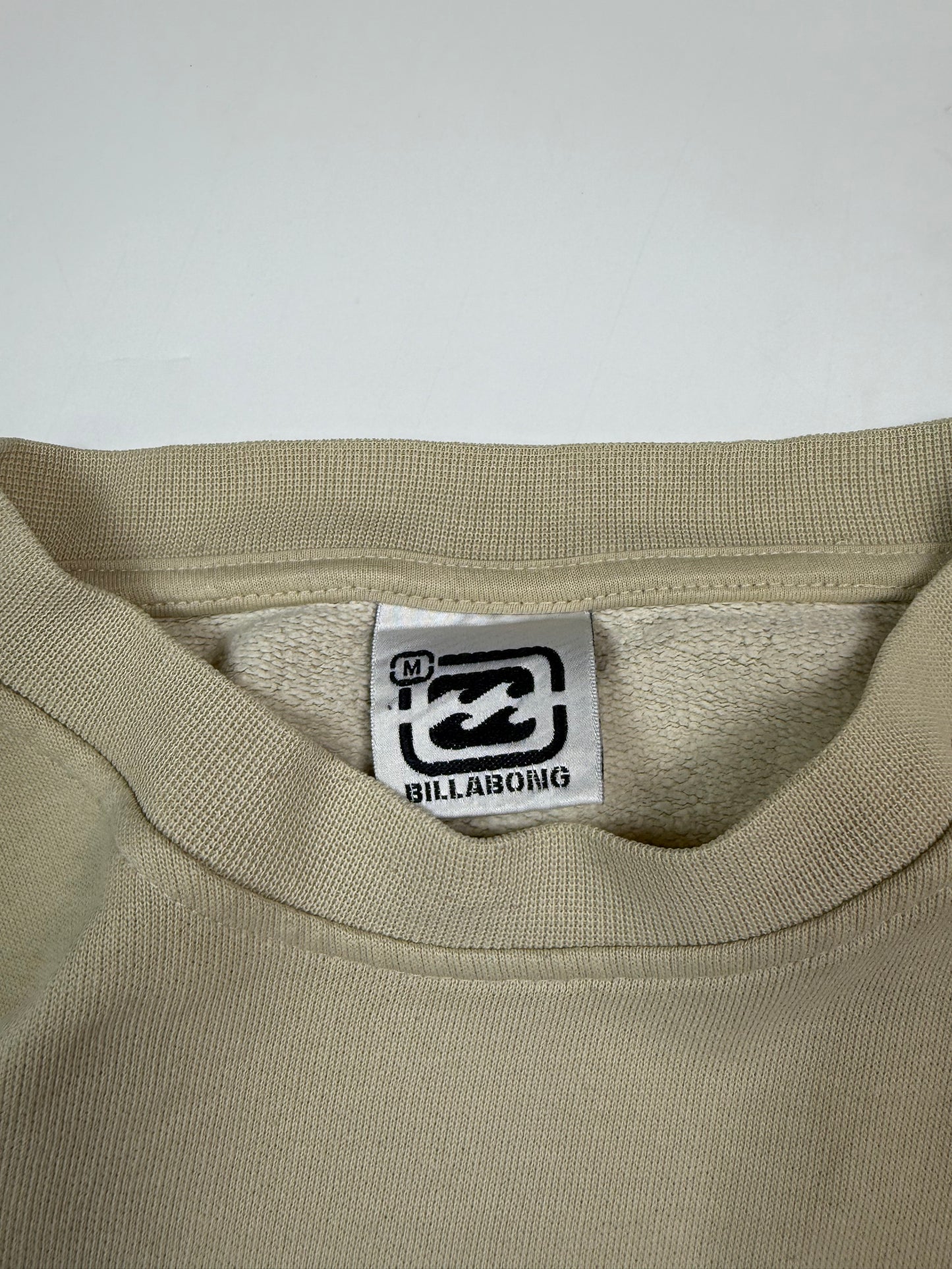 Vintage Y2K Billabong spell out sweatshirt (M)