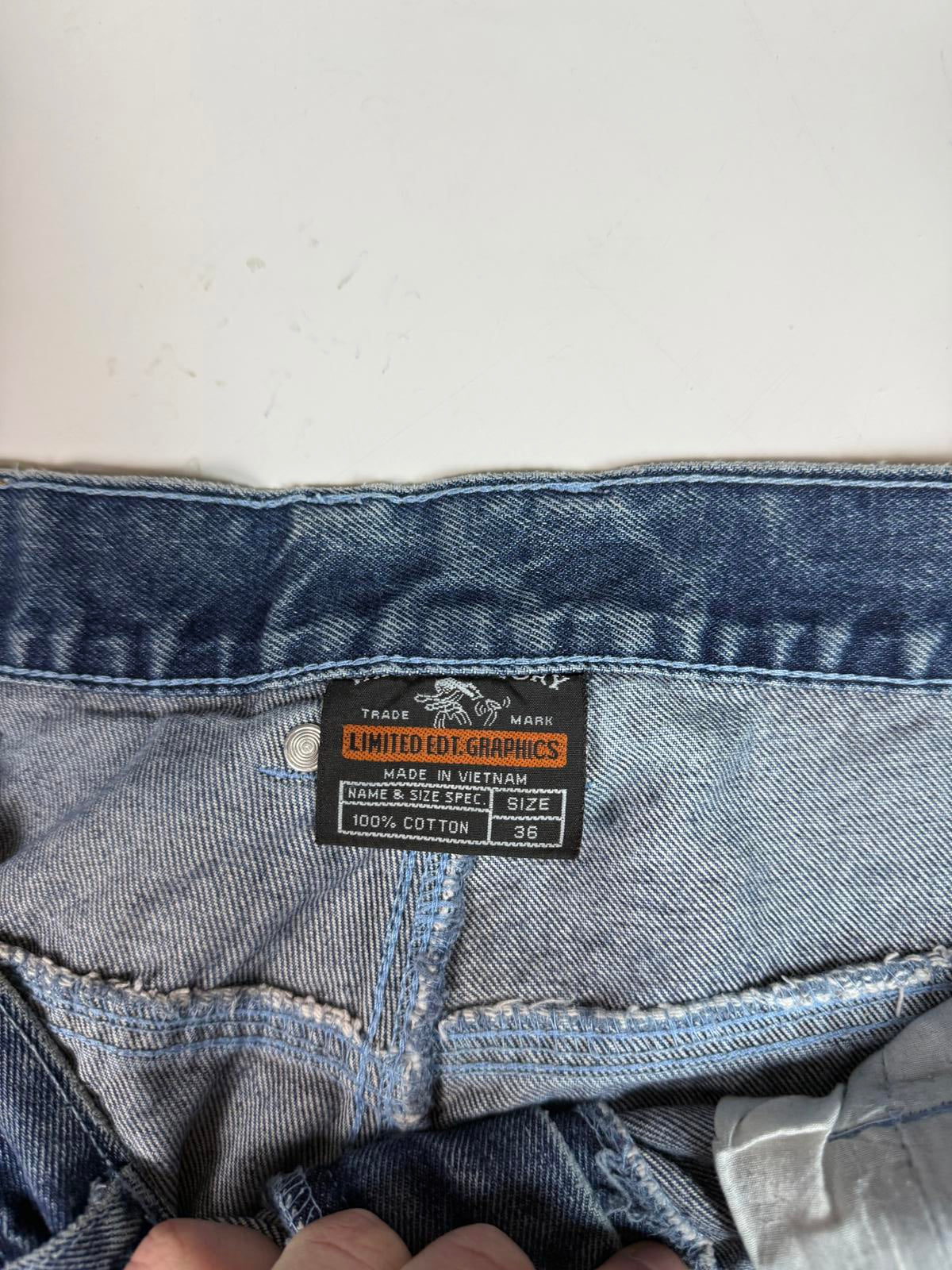 Vintage Y2K baggy hip hop Jeans (W36)