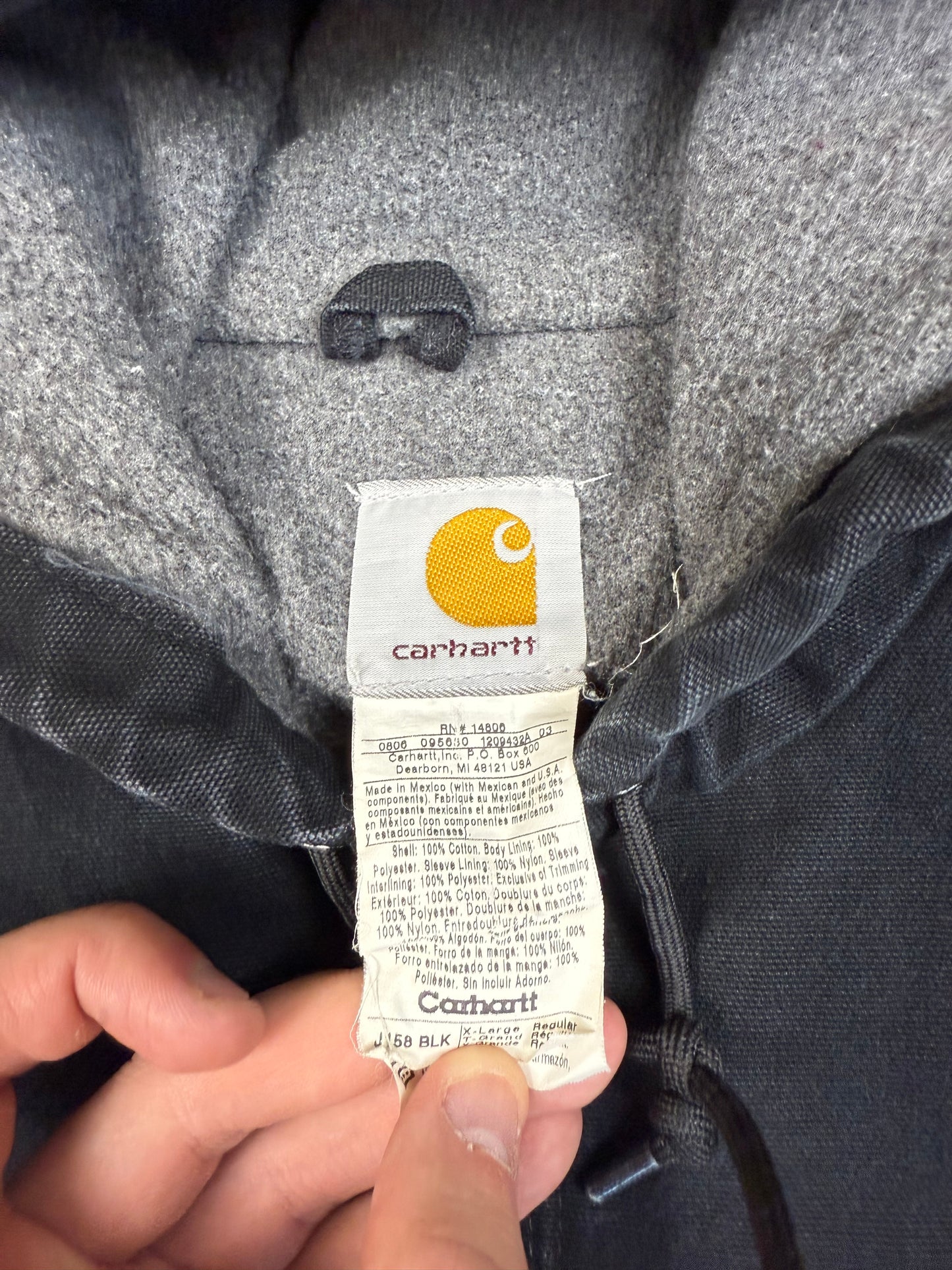 Vintage Carhartt hooded active workwear jacket (XL)