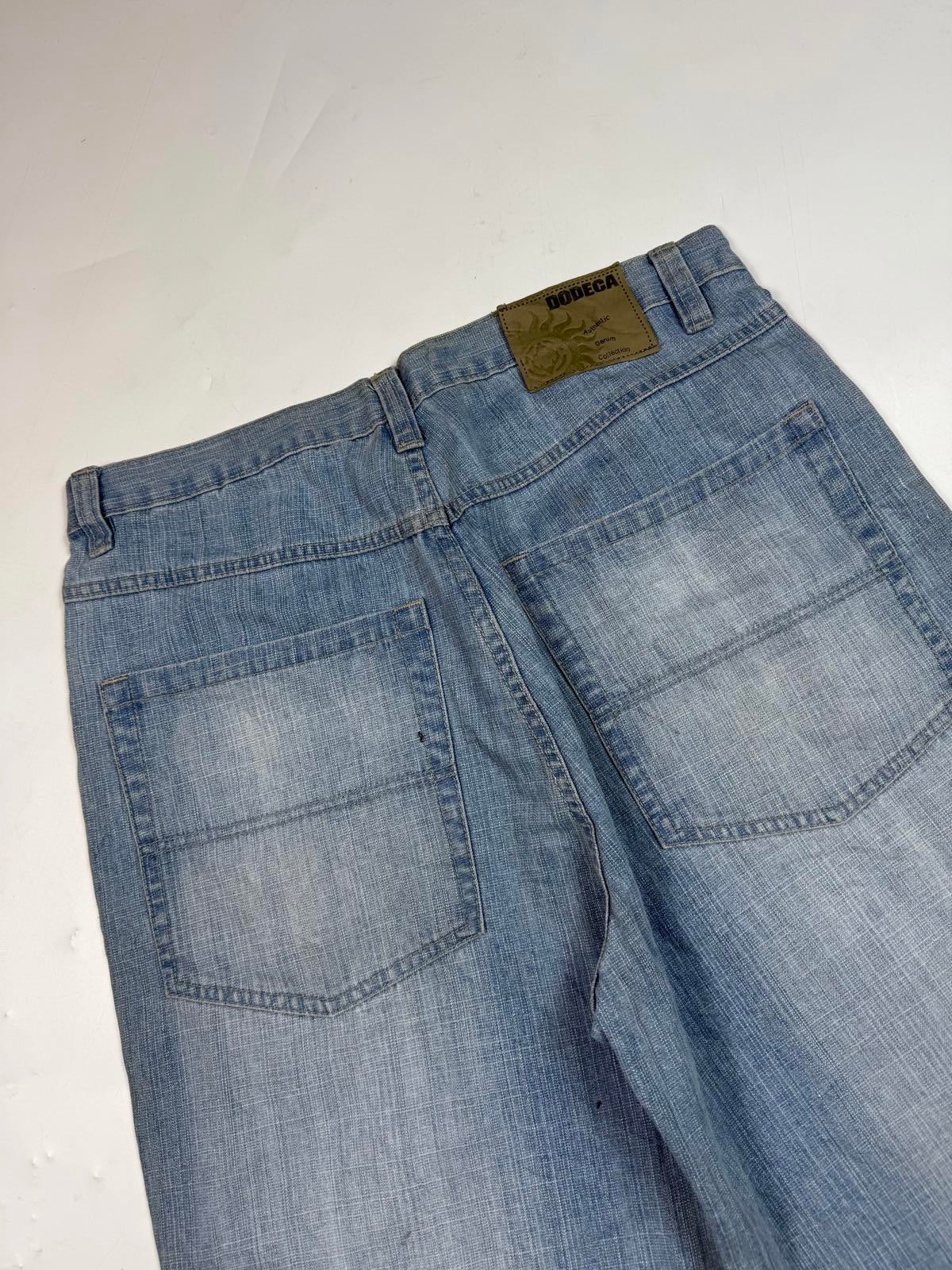Vintage Y2K baggy hip hop Jeans (W36)