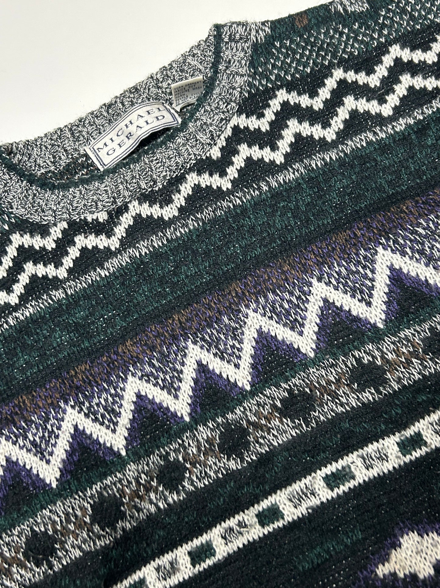 Abstract knit sweater (XL)