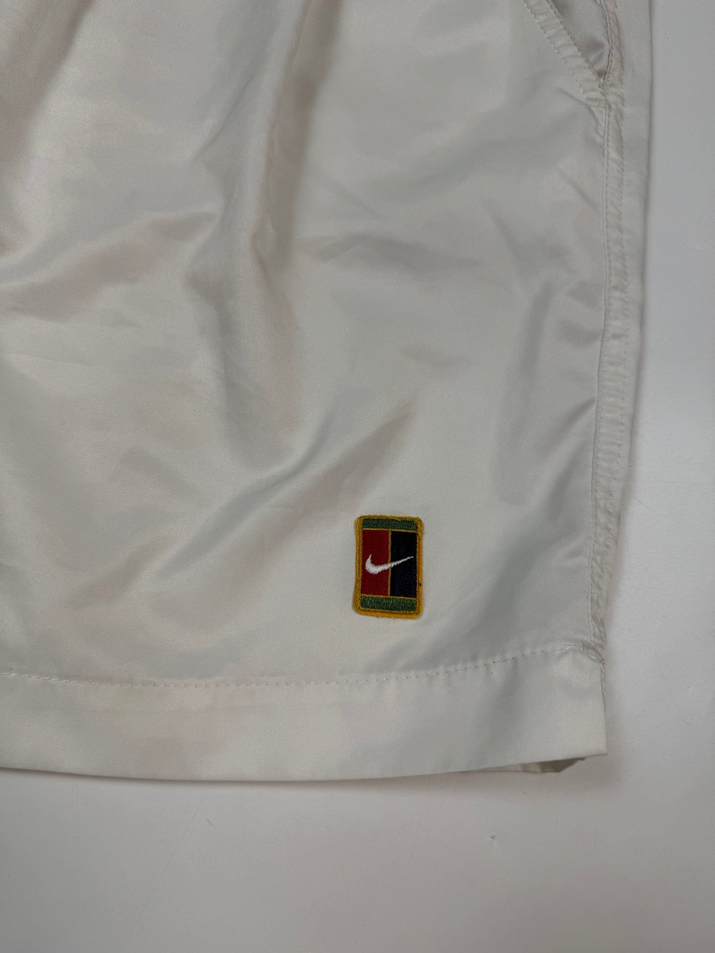 Vintage 90s Nike court tennis shorts (XXL)