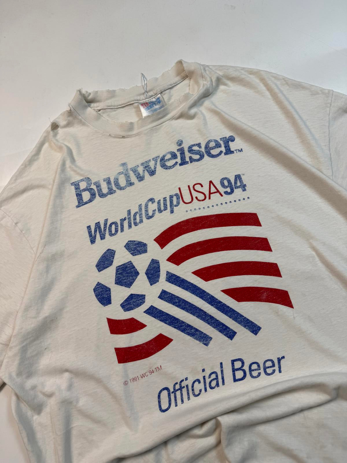 Vintage Budweiser world cup 1994 graphic tee (XL)