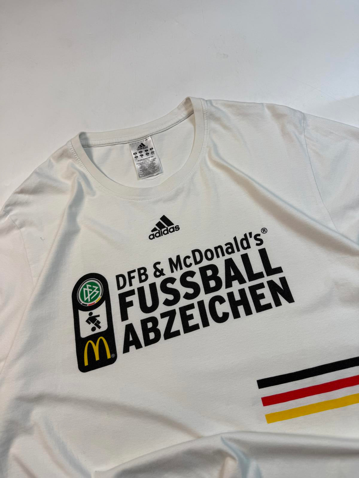 Vintage Adidas football graphic tee (XL)